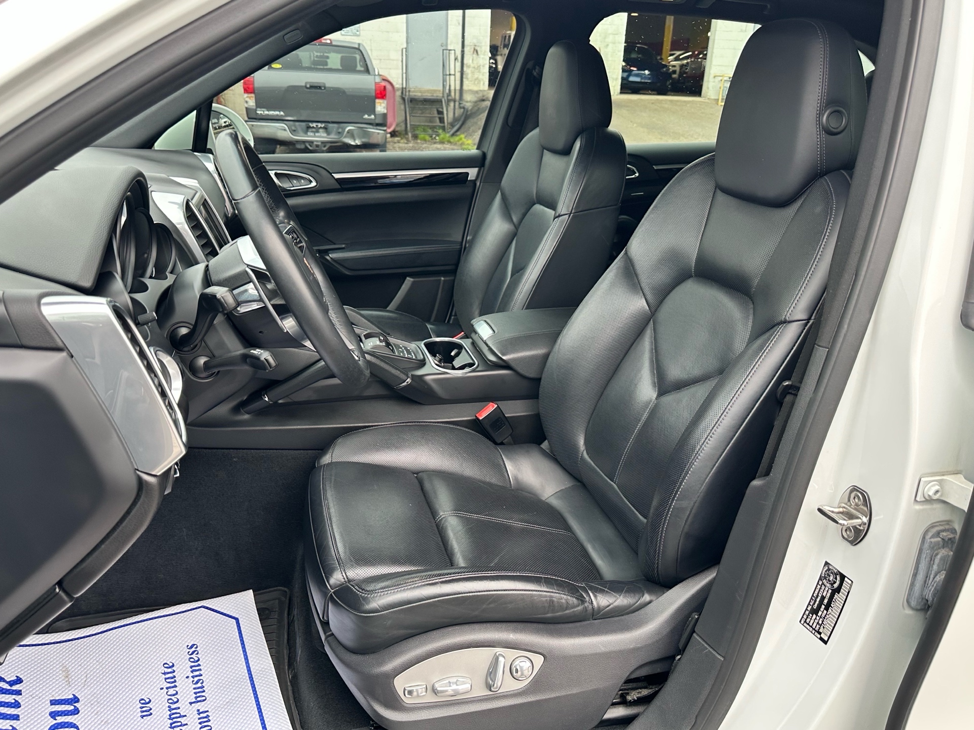 /klautosales/2015-Porsche-Cayenne-86056710274492.jpg