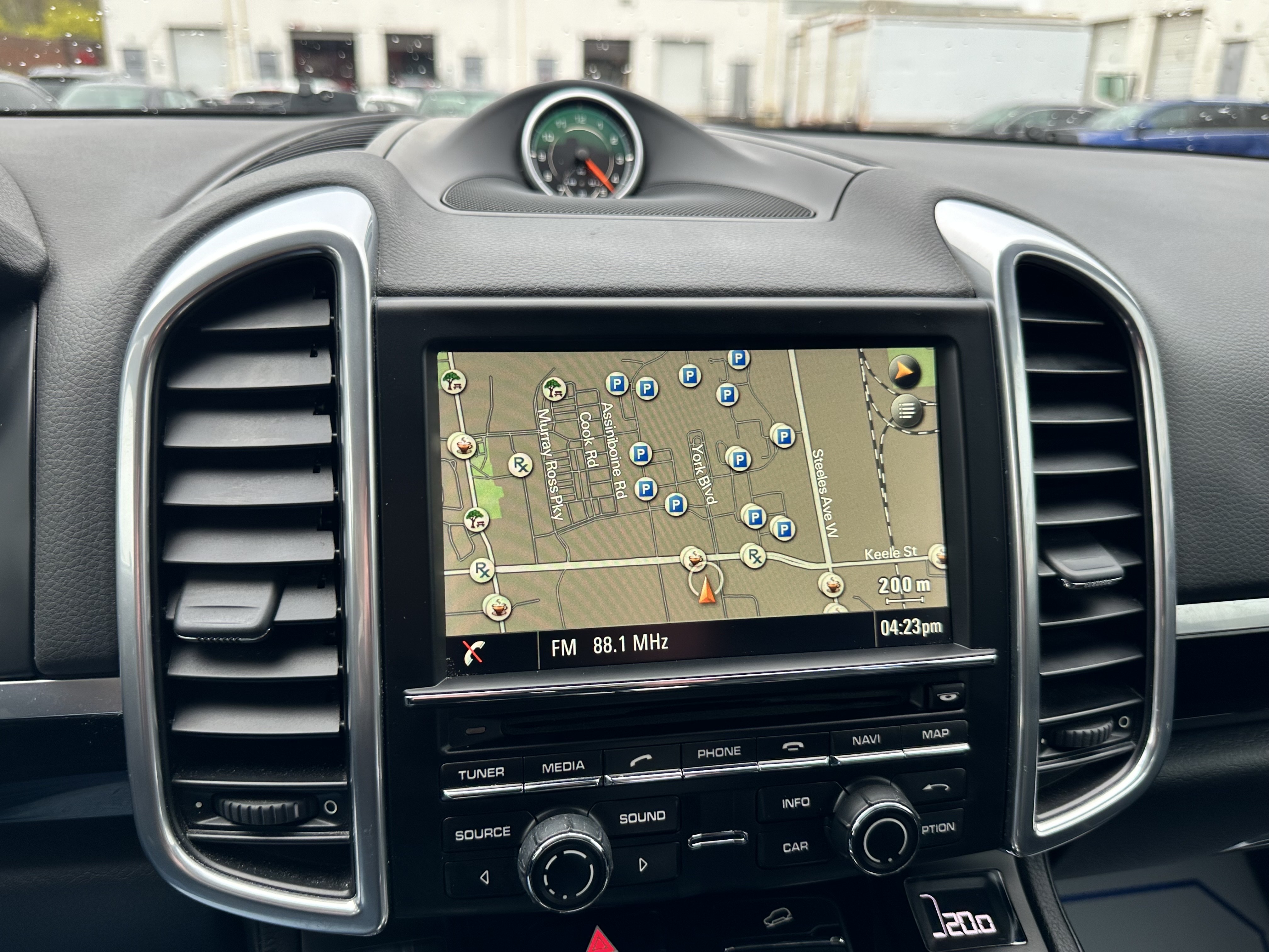 /klautosales/2015-Porsche-Cayenne-9490996617634702.jpg