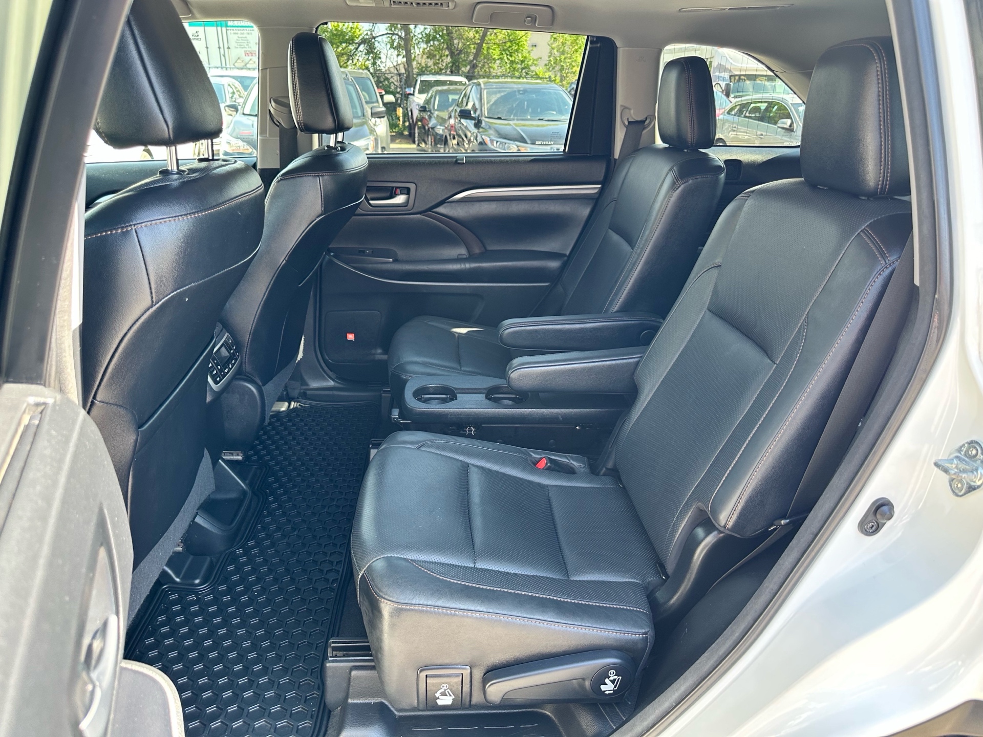 /klautosales/2017-Toyota-Highlander-2949032585086393.jpg