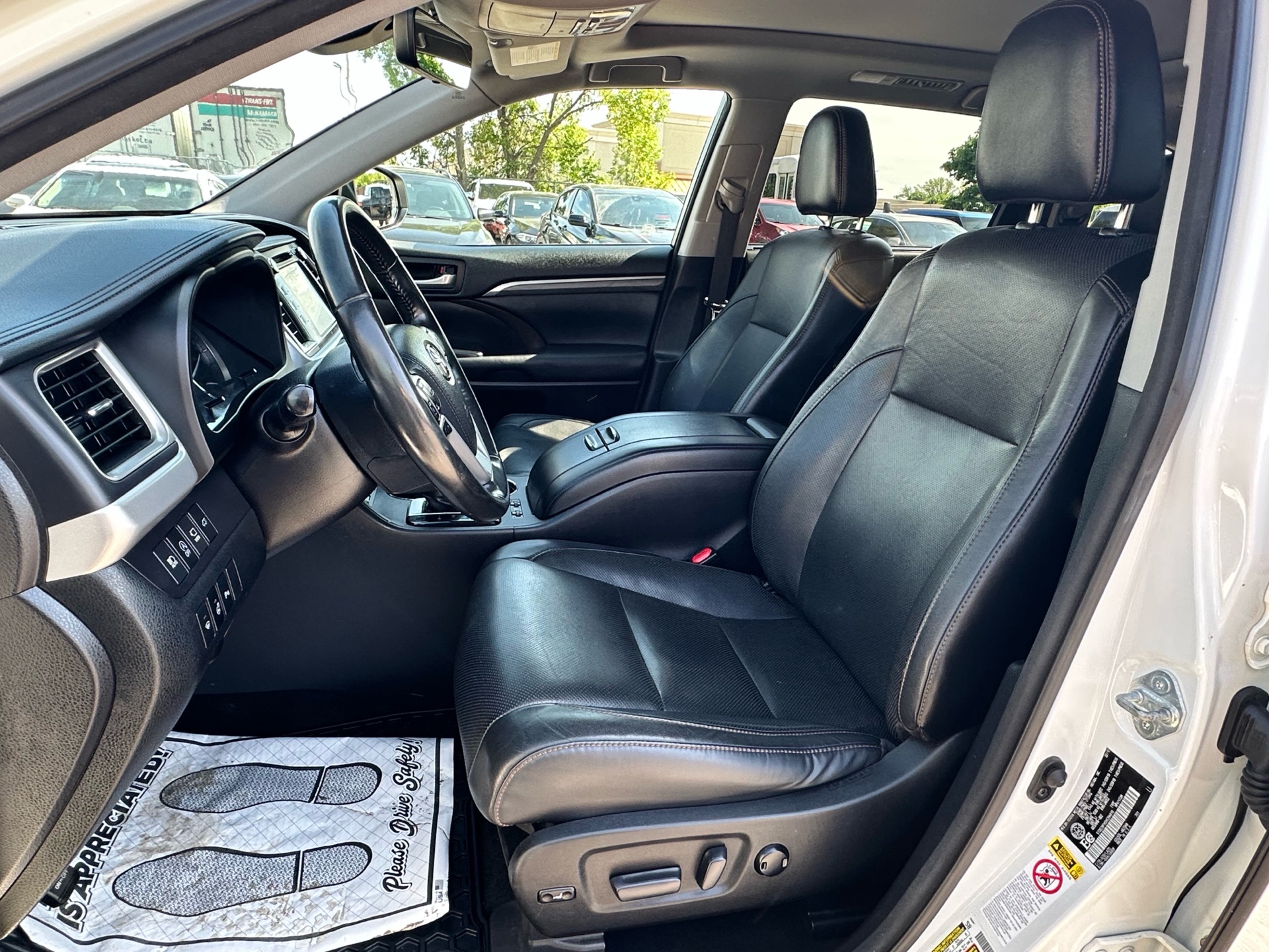 /klautosales/2017-Toyota-Highlander-44235651720716596.jpg