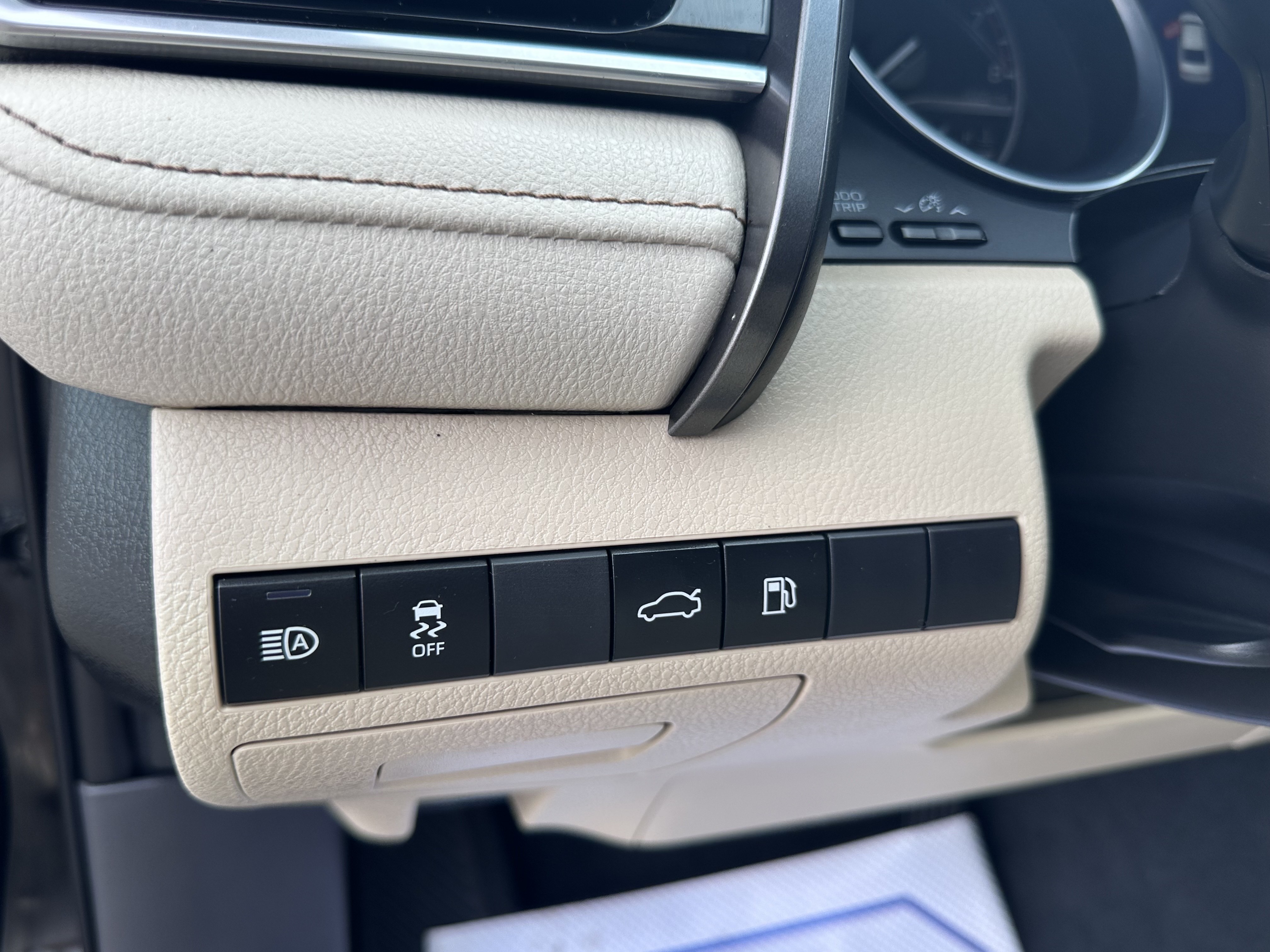 /klautosales/2018-Toyota-Camry-23178057991566314.jpg