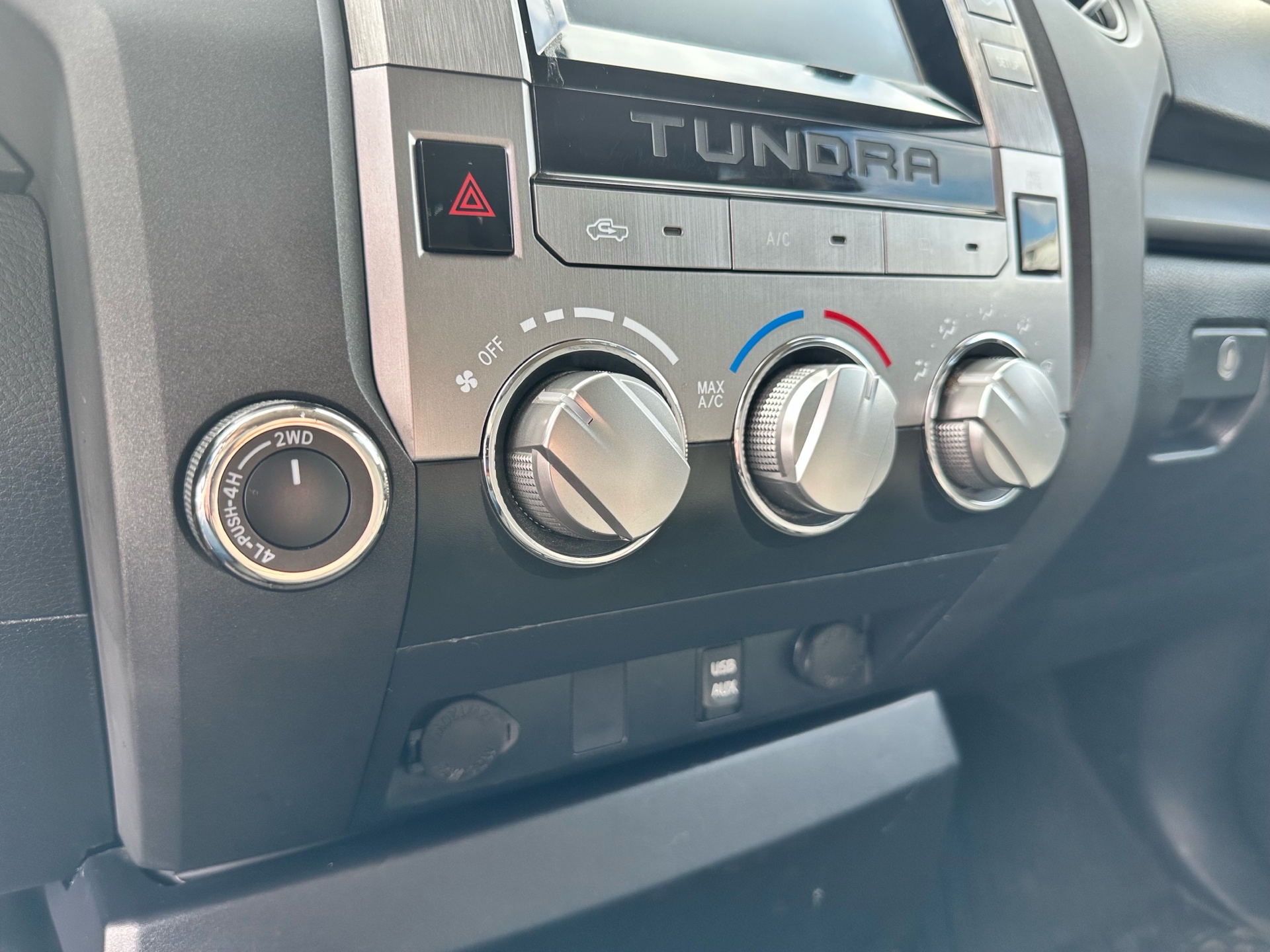 /klautosales/2018-Toyota-Tundra-2733764892038357.jpg