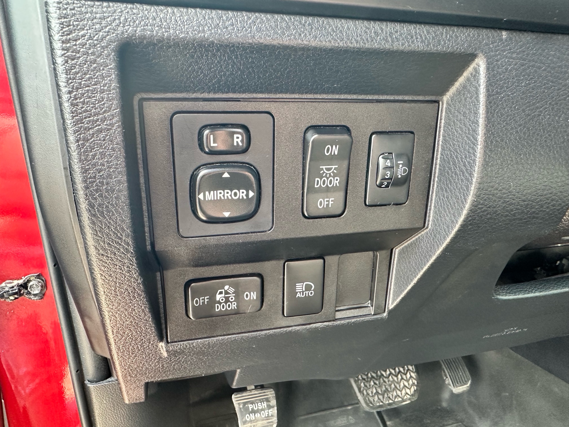 /klautosales/2018-Toyota-Tundra-45089971578983.jpg
