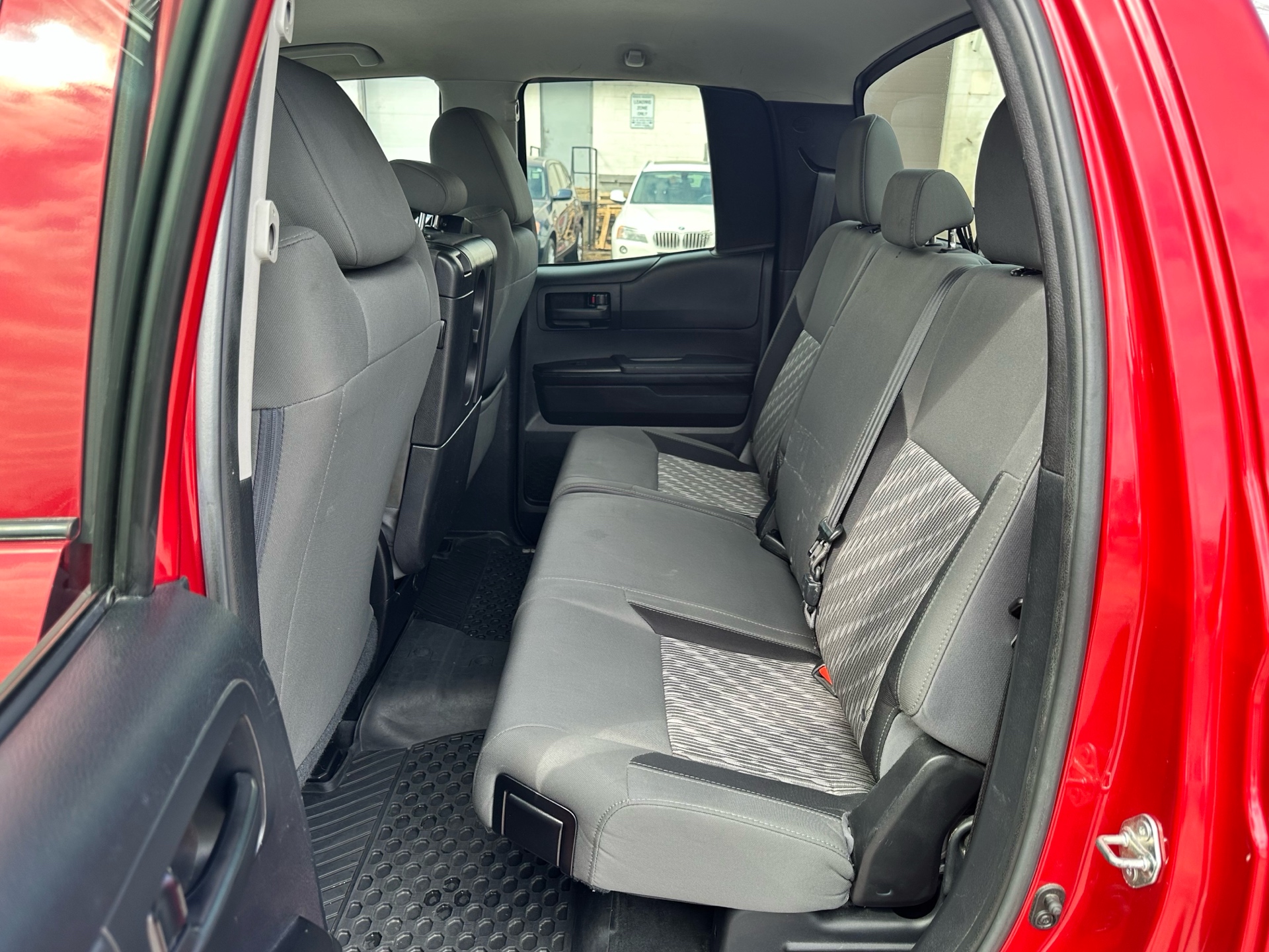 /klautosales/2018-Toyota-Tundra-47635973878740057.jpg