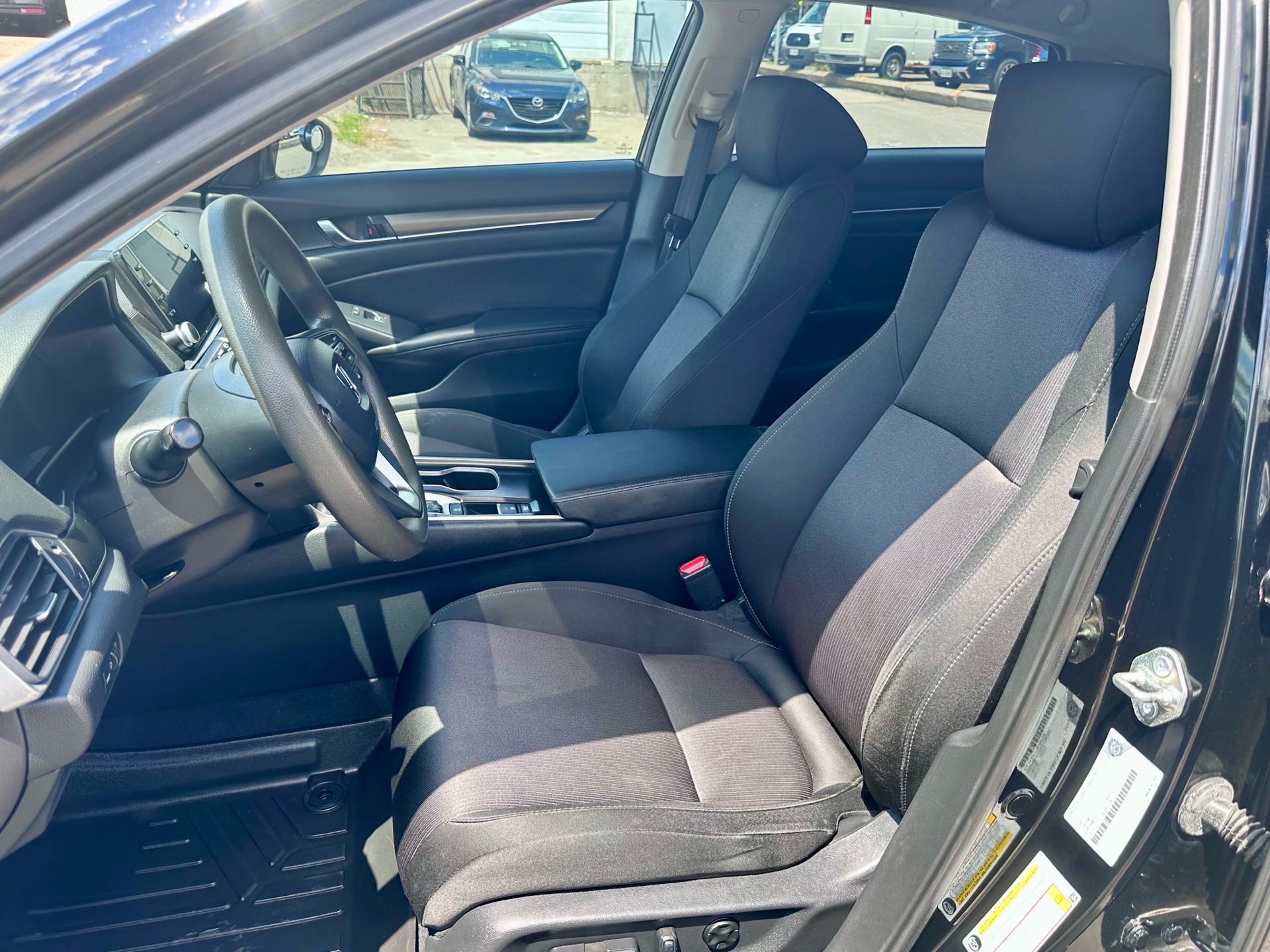 /klautosales/2019-Honda-Accord-13209052940977917.jpg