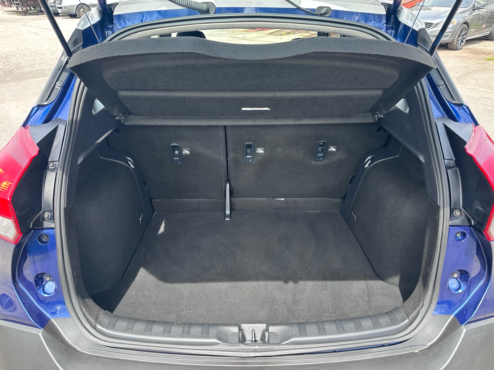 /klautosales/2019-Nissan-Kicks-3716960558604152.jpg