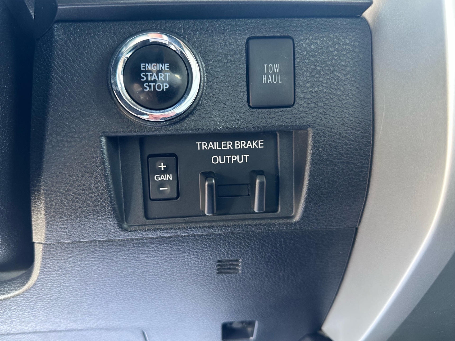 /klautosales/2021-Toyota-Tundra-19332977892095937.jpg