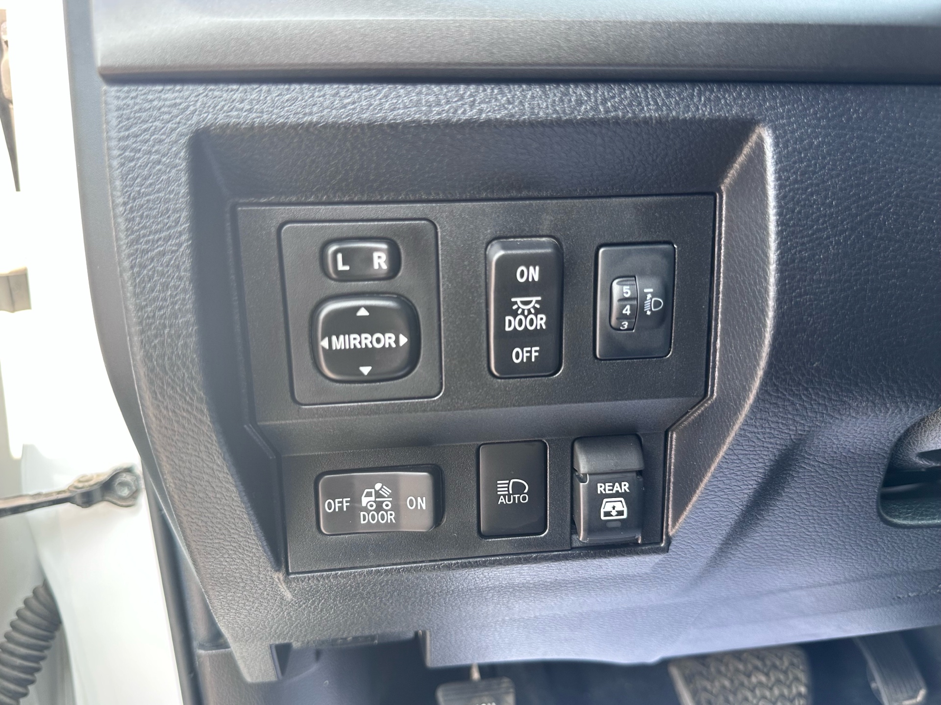 /klautosales/2021-Toyota-Tundra-22159553923670772.jpg