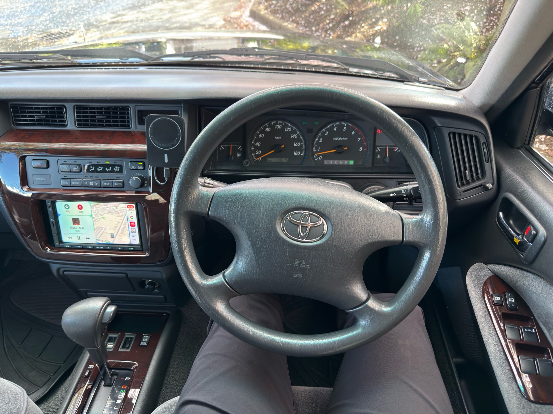 Vehicle photo 6