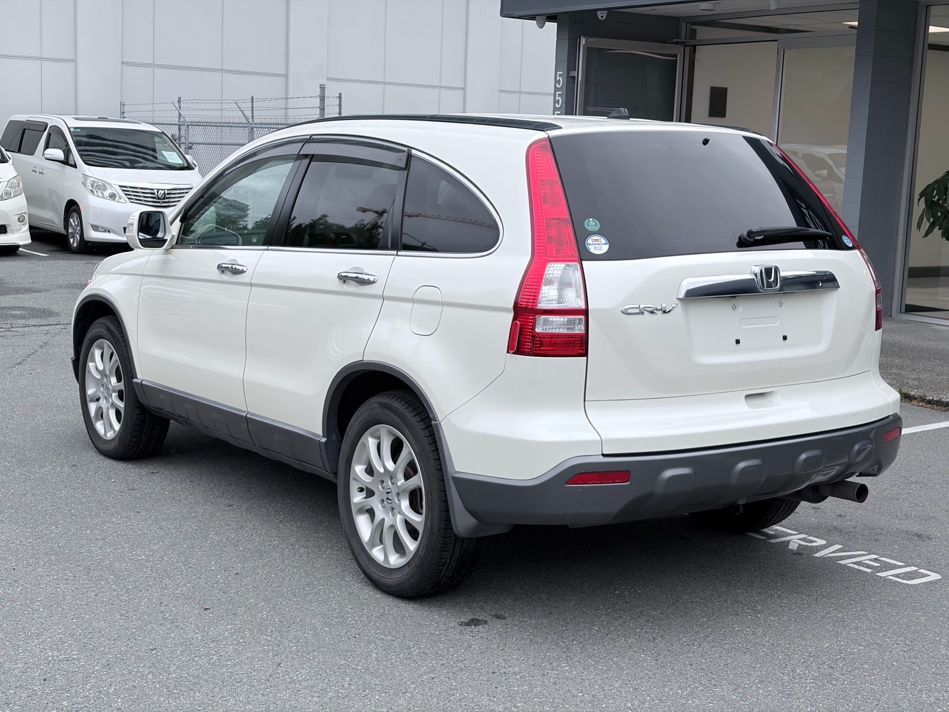 Vehicle photo 3