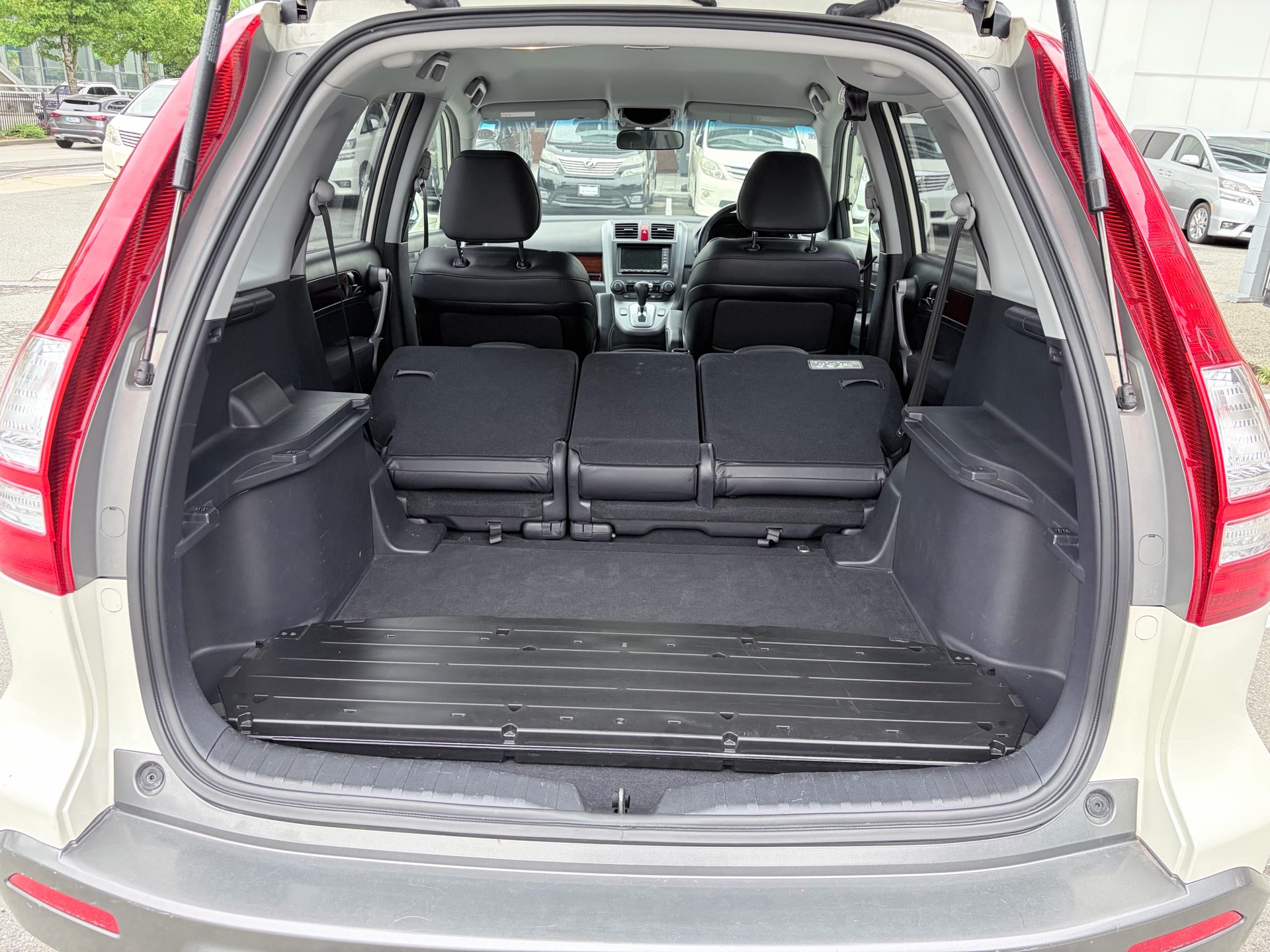 Vehicle photo 20