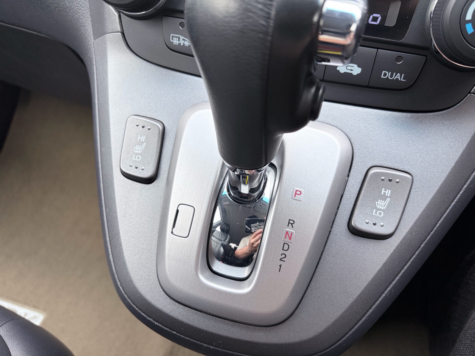 Vehicle photo 15