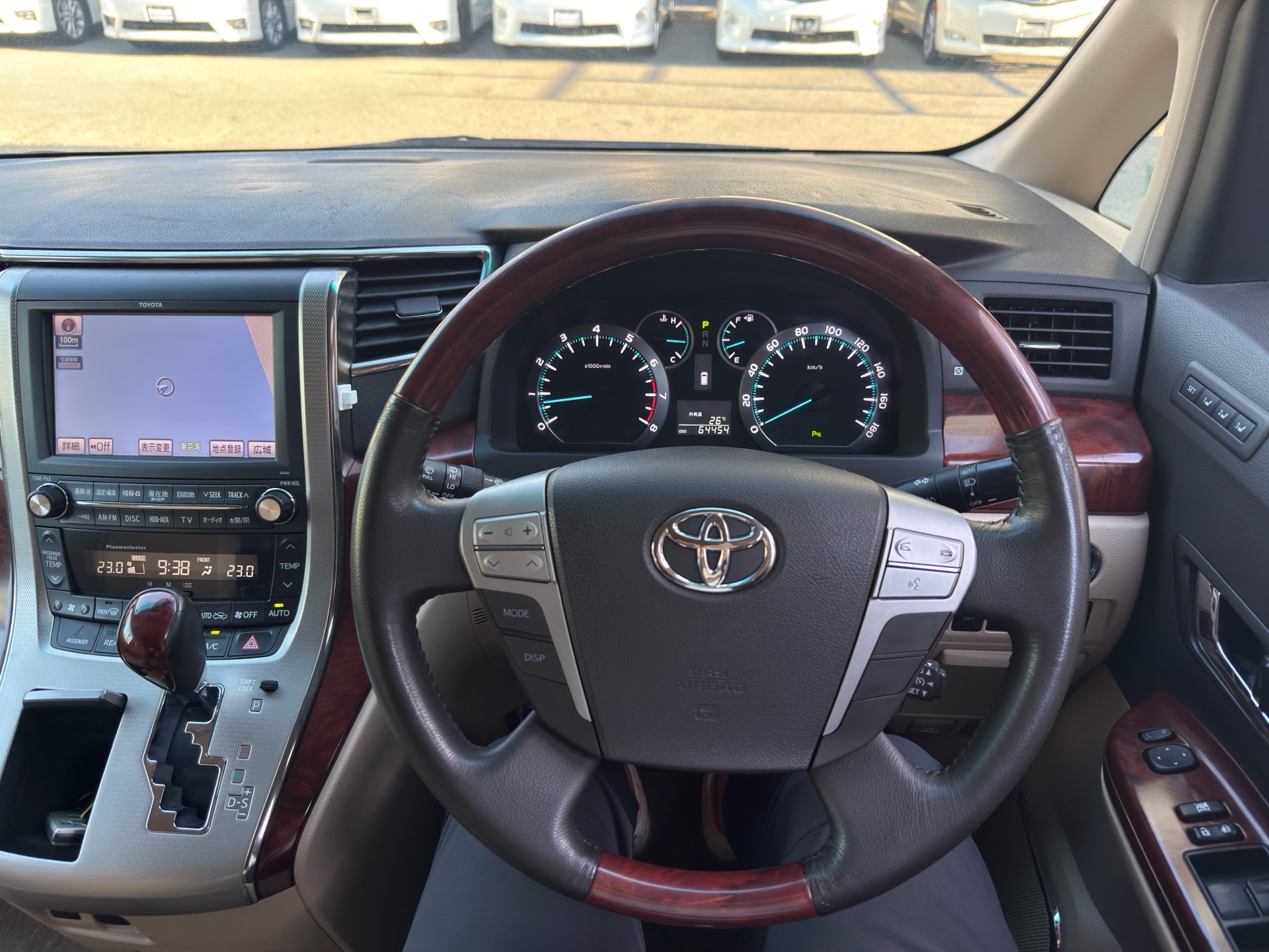 Vehicle photo 6