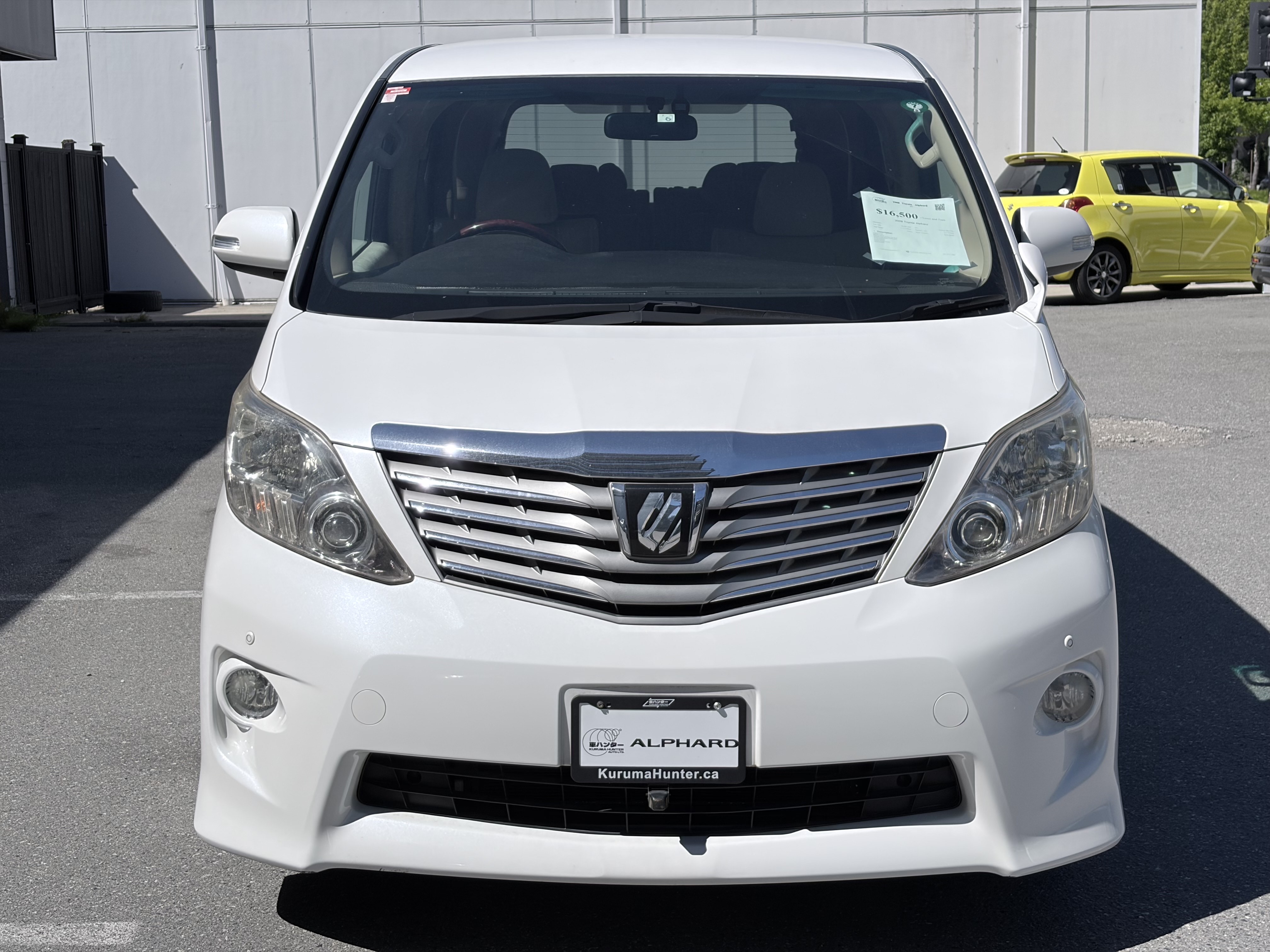 Vehicle photo 2