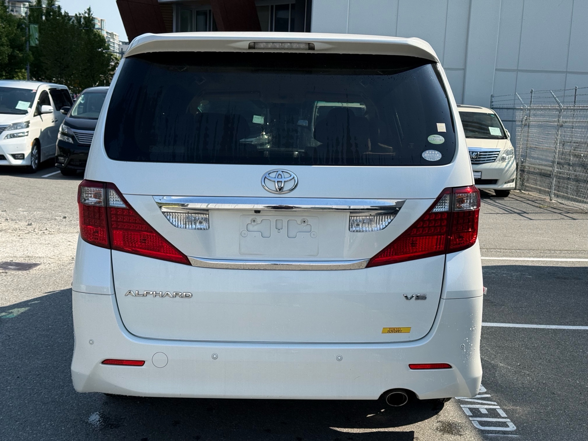 Vehicle photo 5