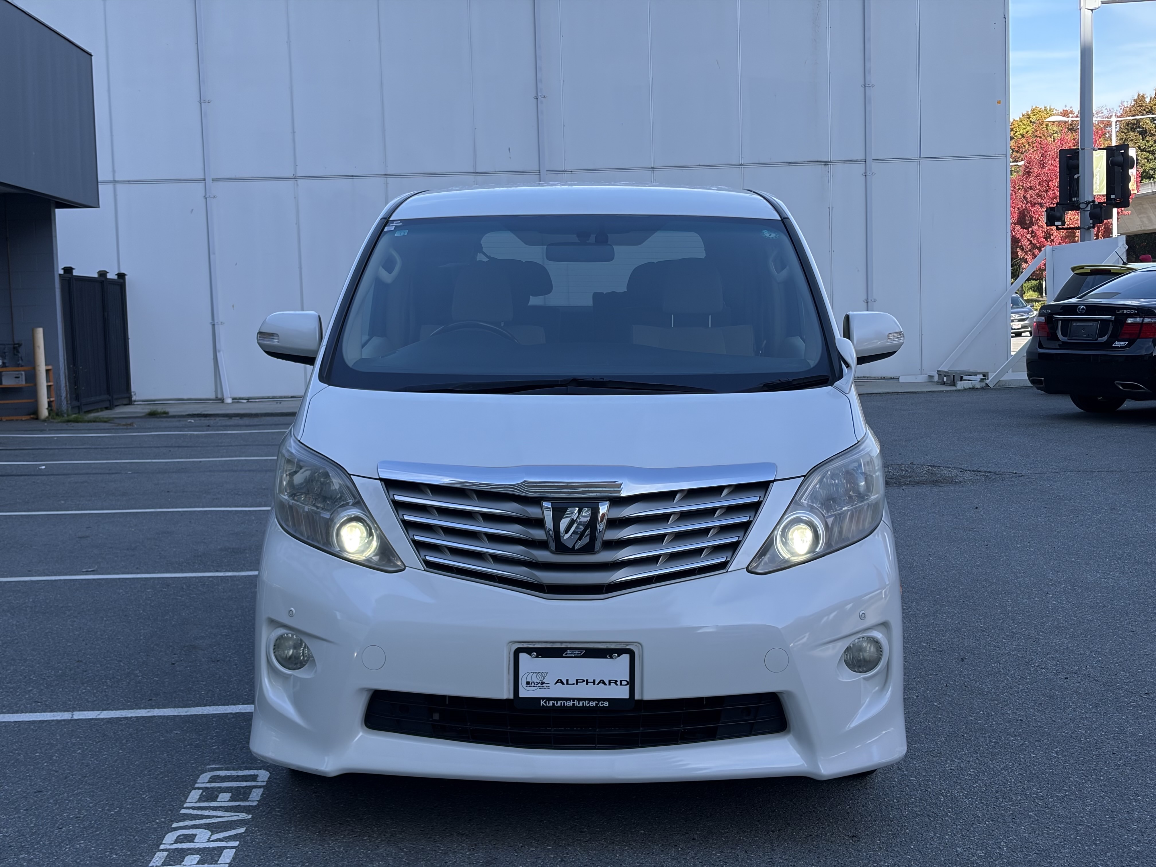 Vehicle photo 8