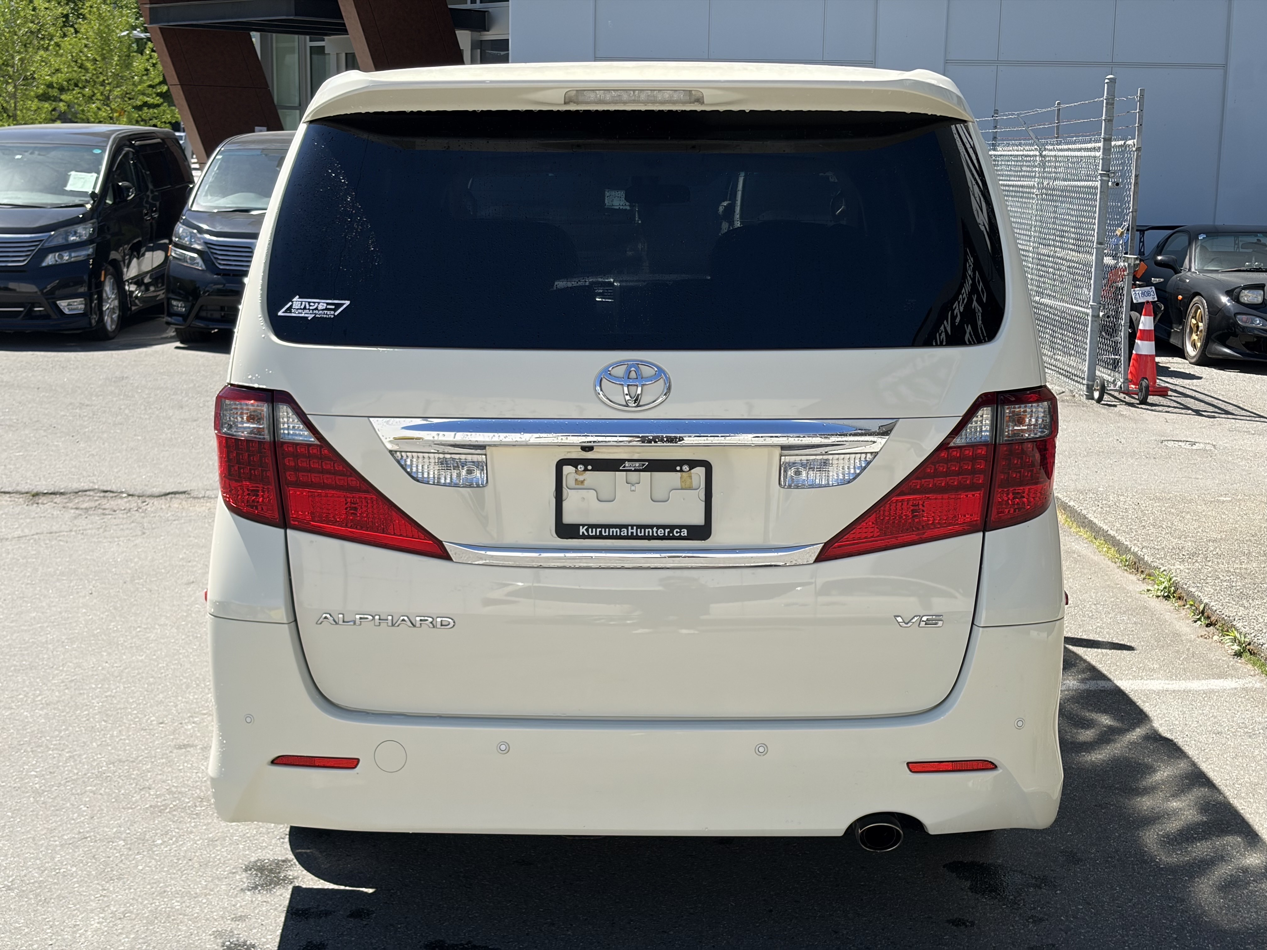 Vehicle photo 5