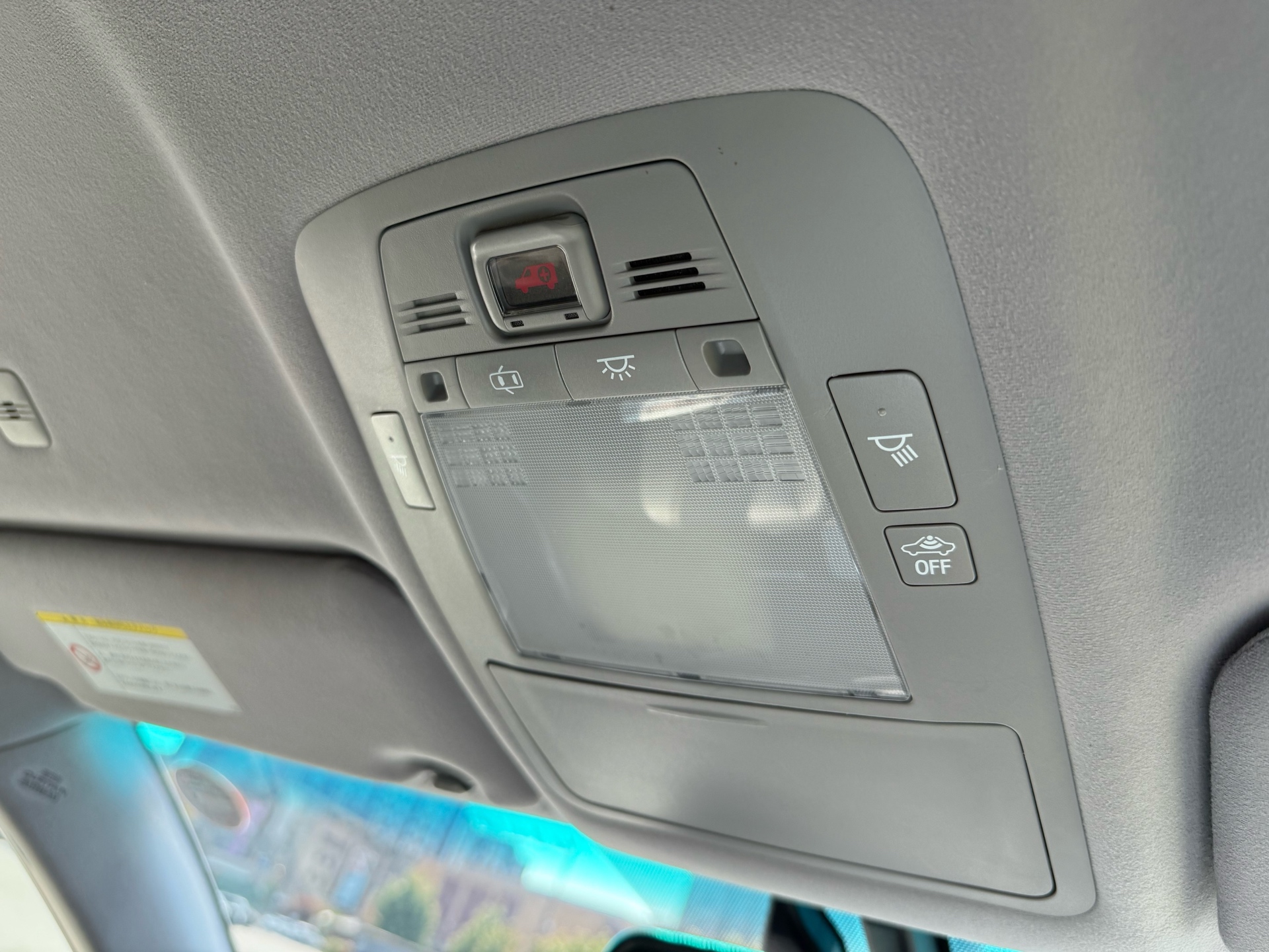 Vehicle photo 8
