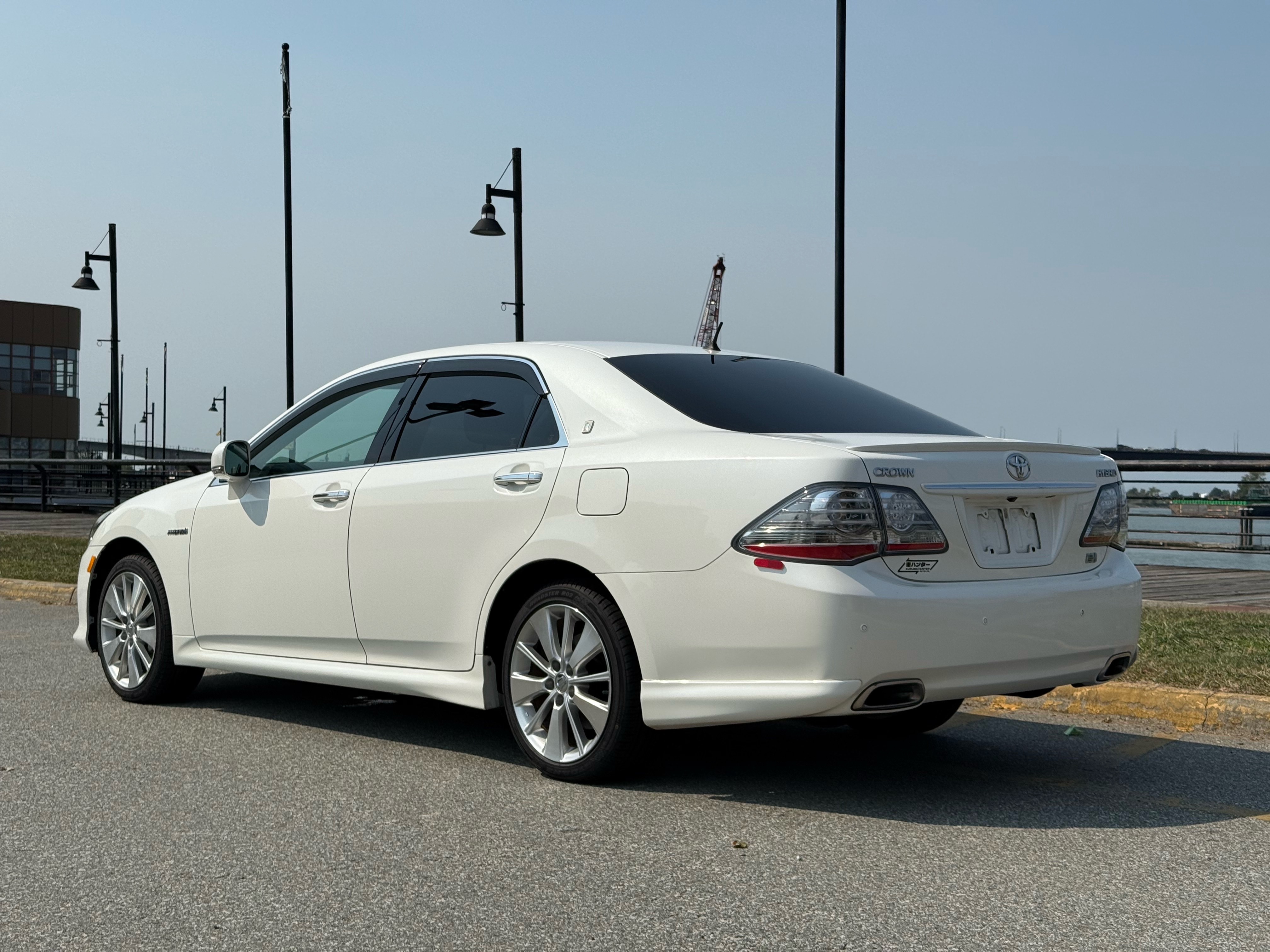 Vehicle photo 4