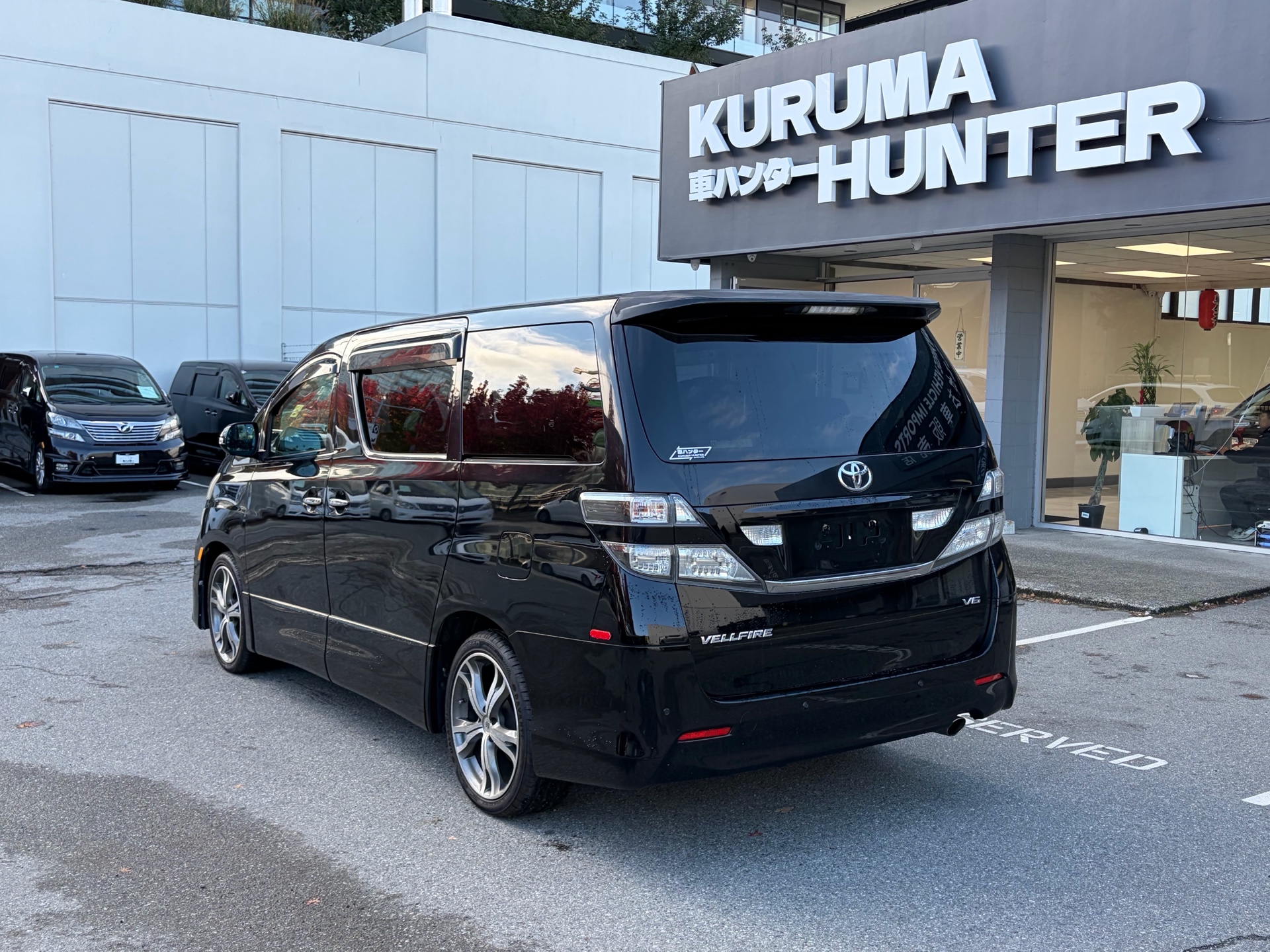 Vehicle photo 3