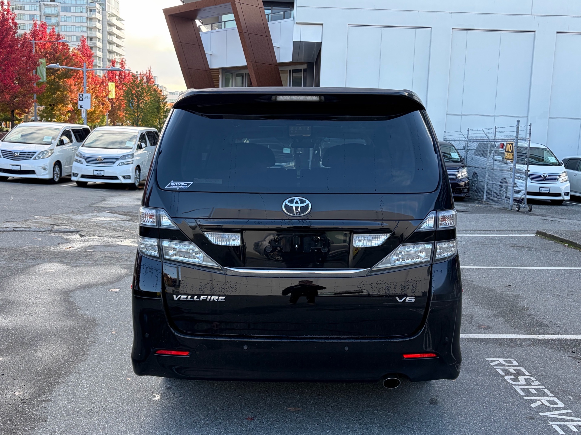 Vehicle photo 4