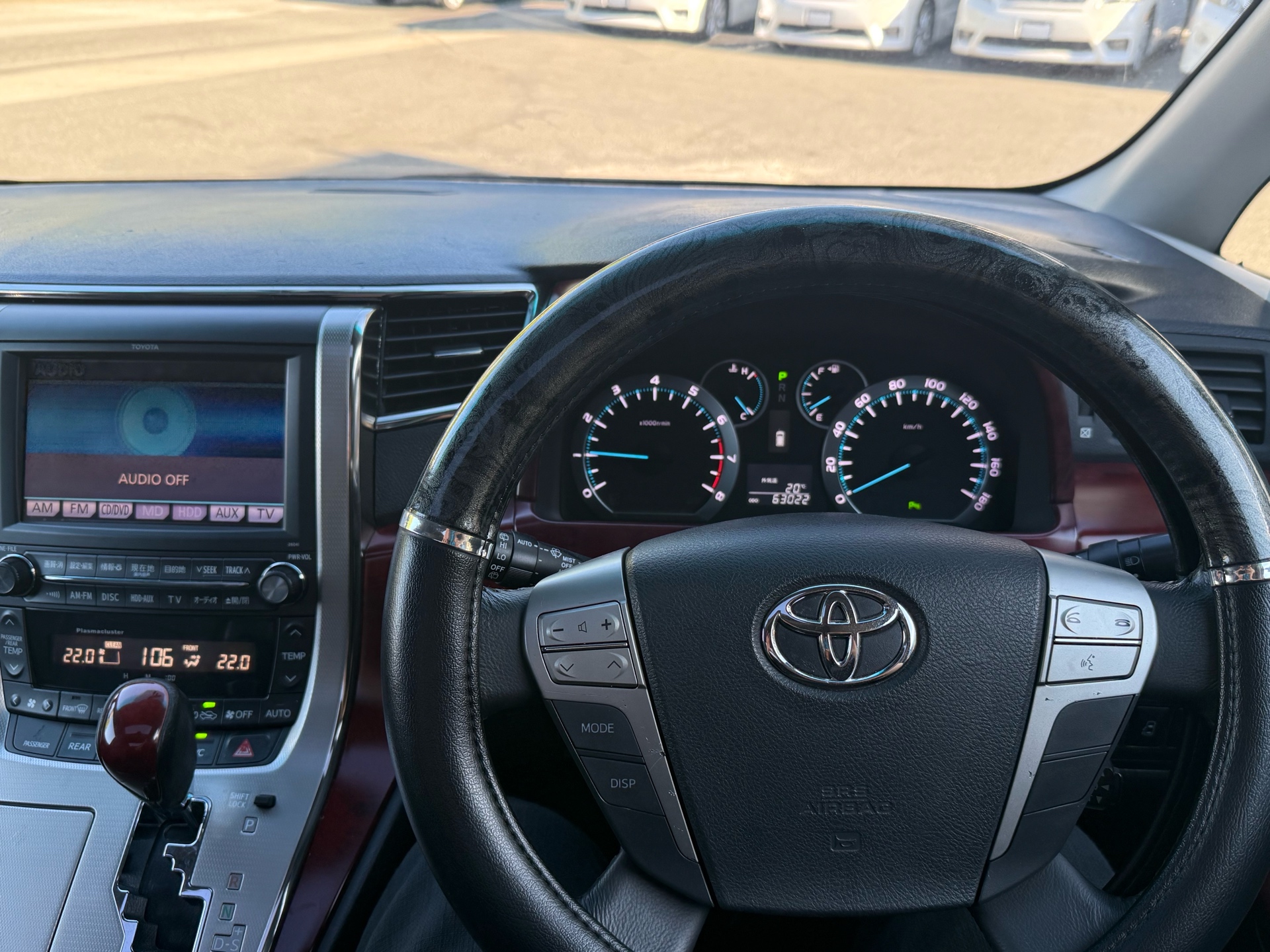 Vehicle photo 10