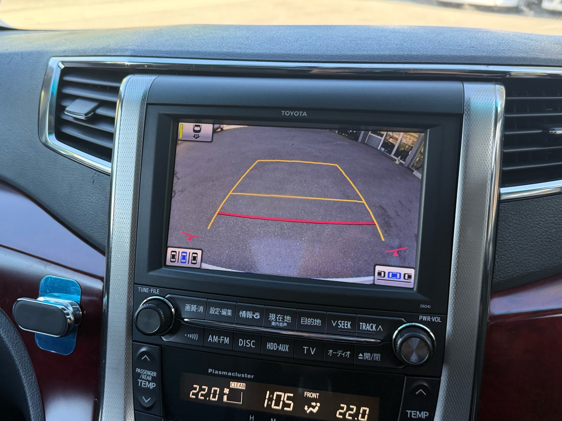Vehicle photo 12