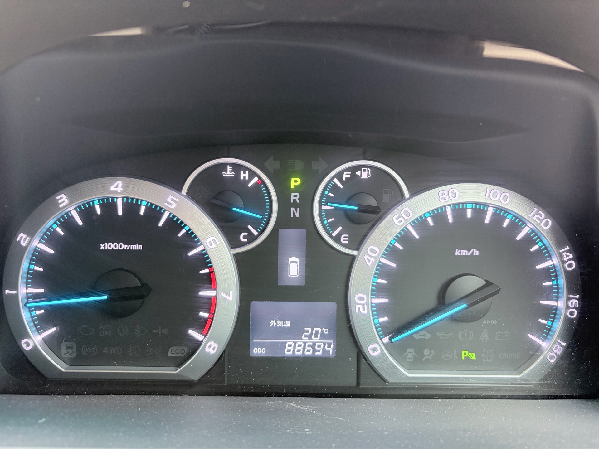 Vehicle photo 9
