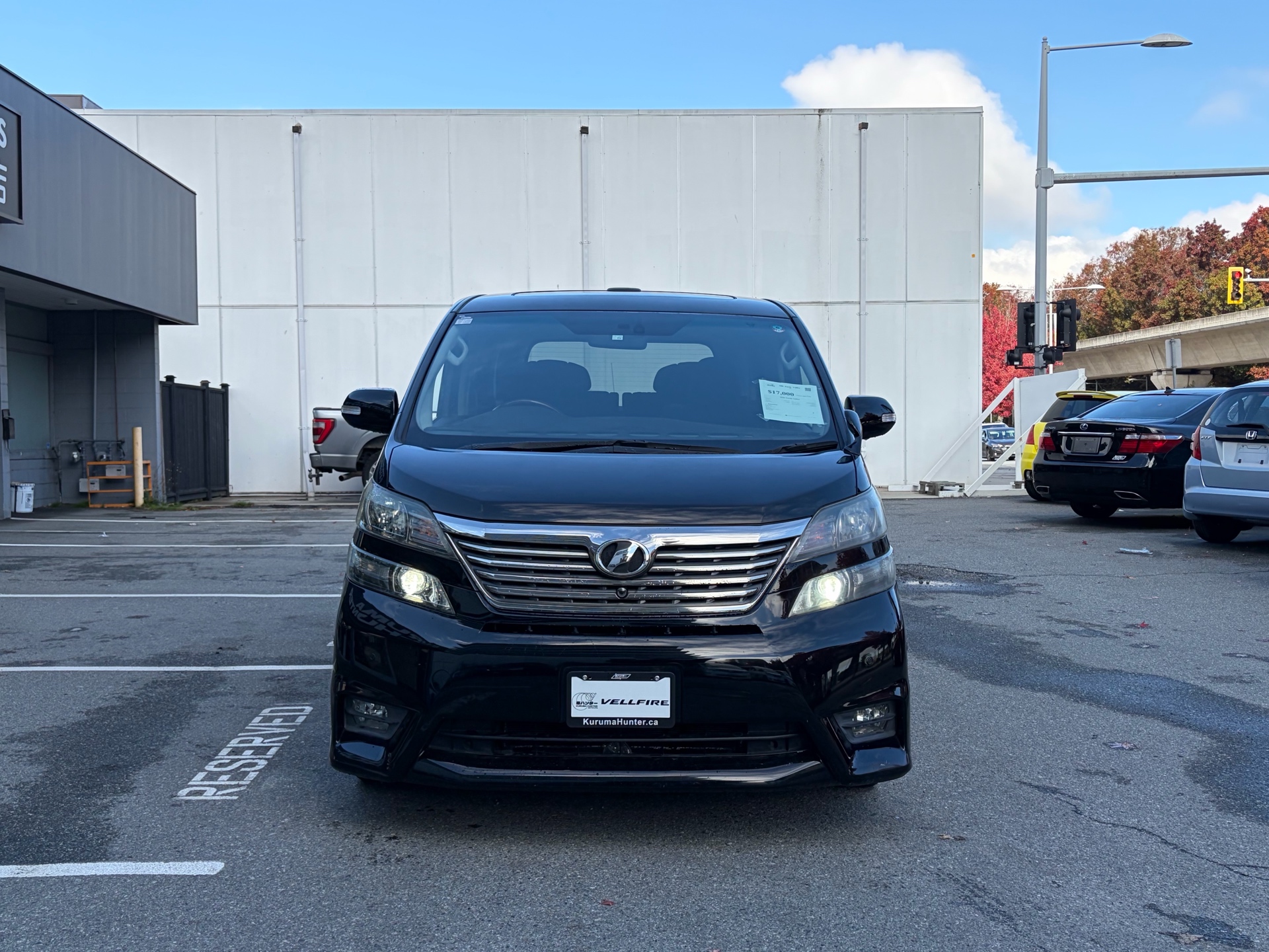 Vehicle photo 7