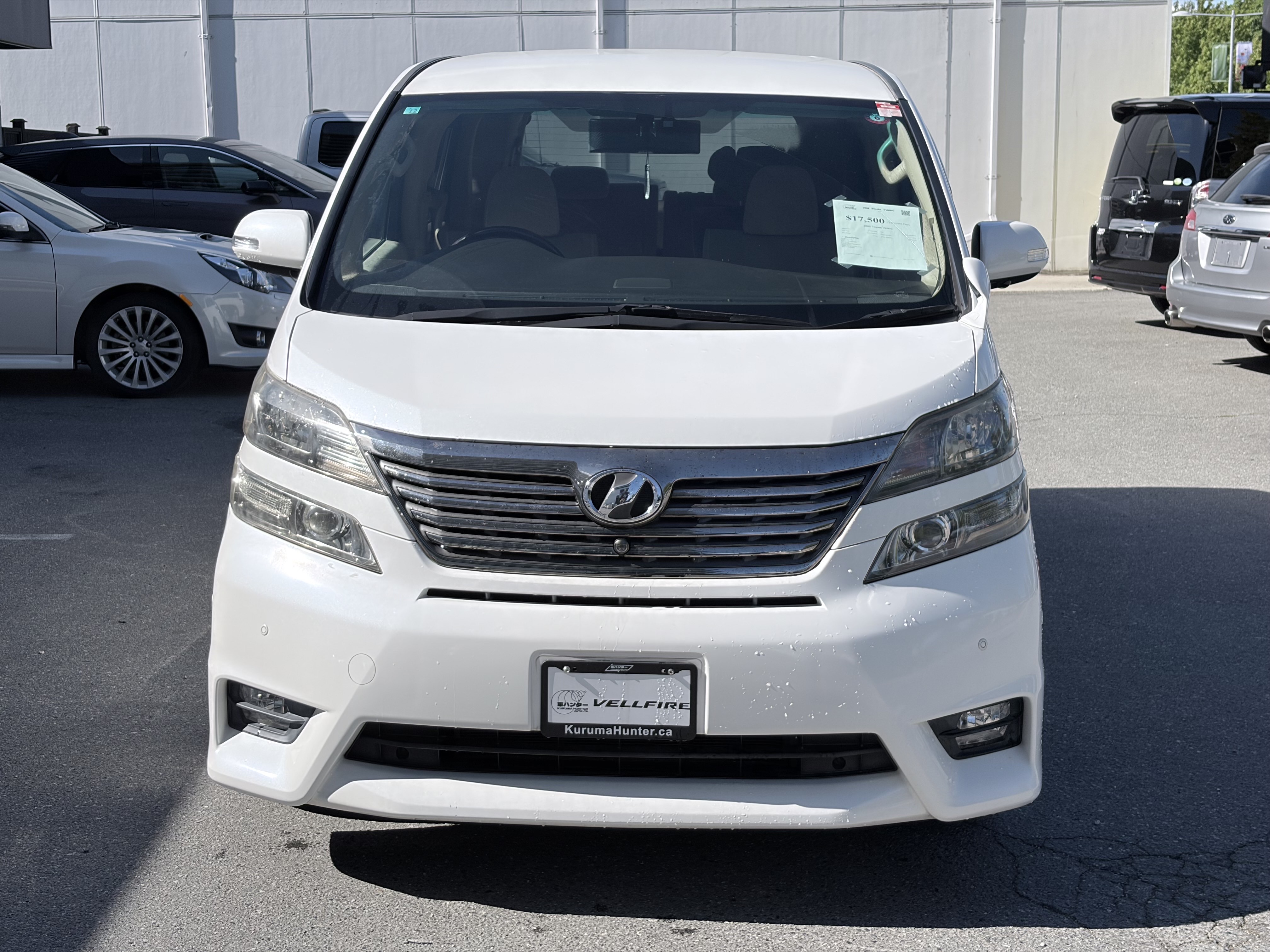 Vehicle photo 2