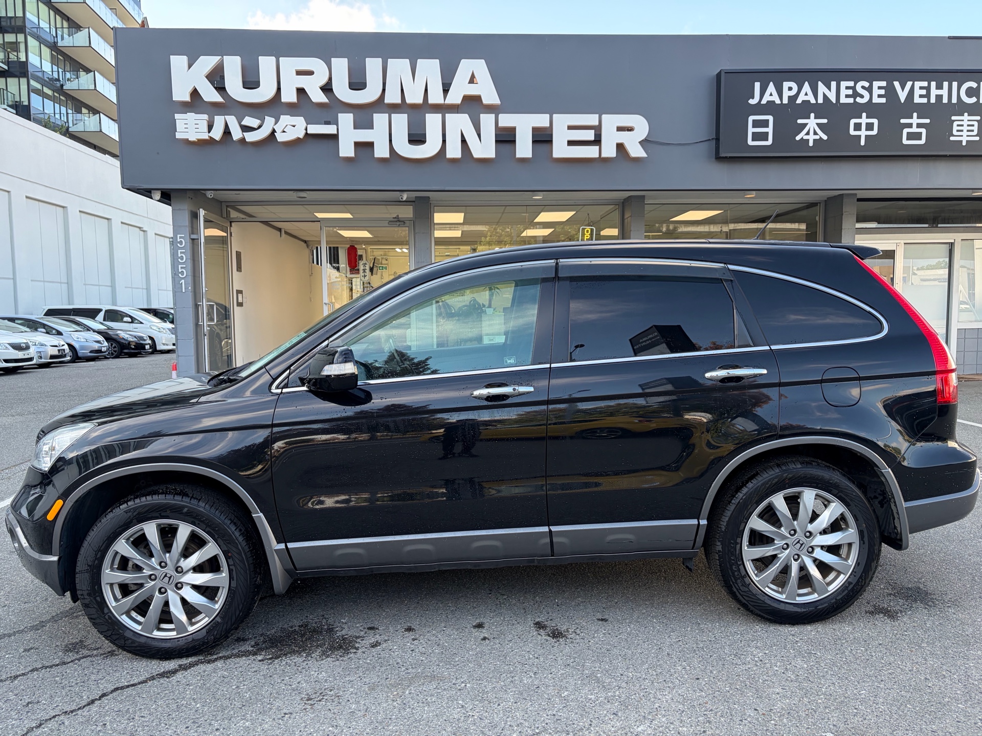 Vehicle photo 5