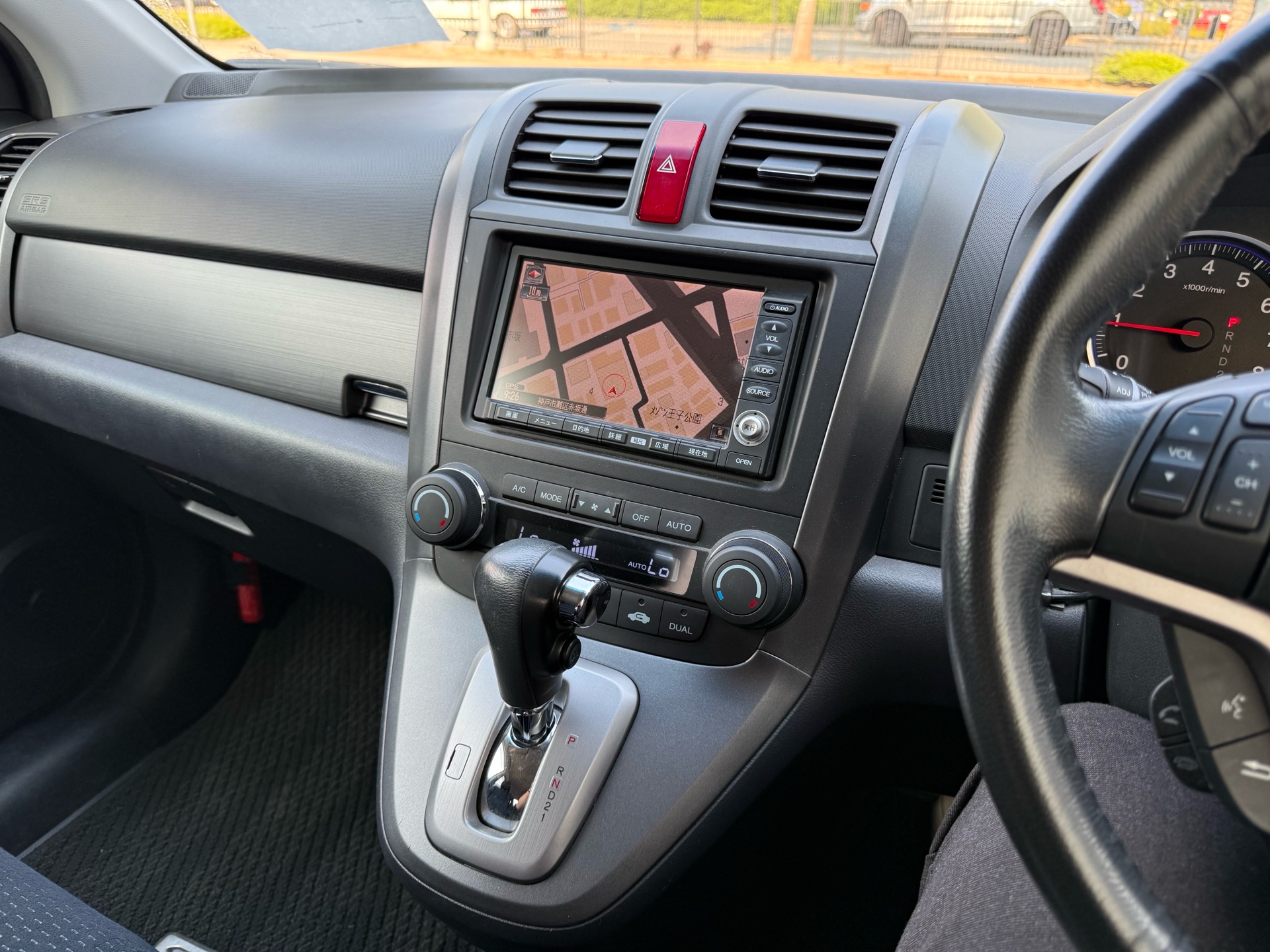 Vehicle photo 10