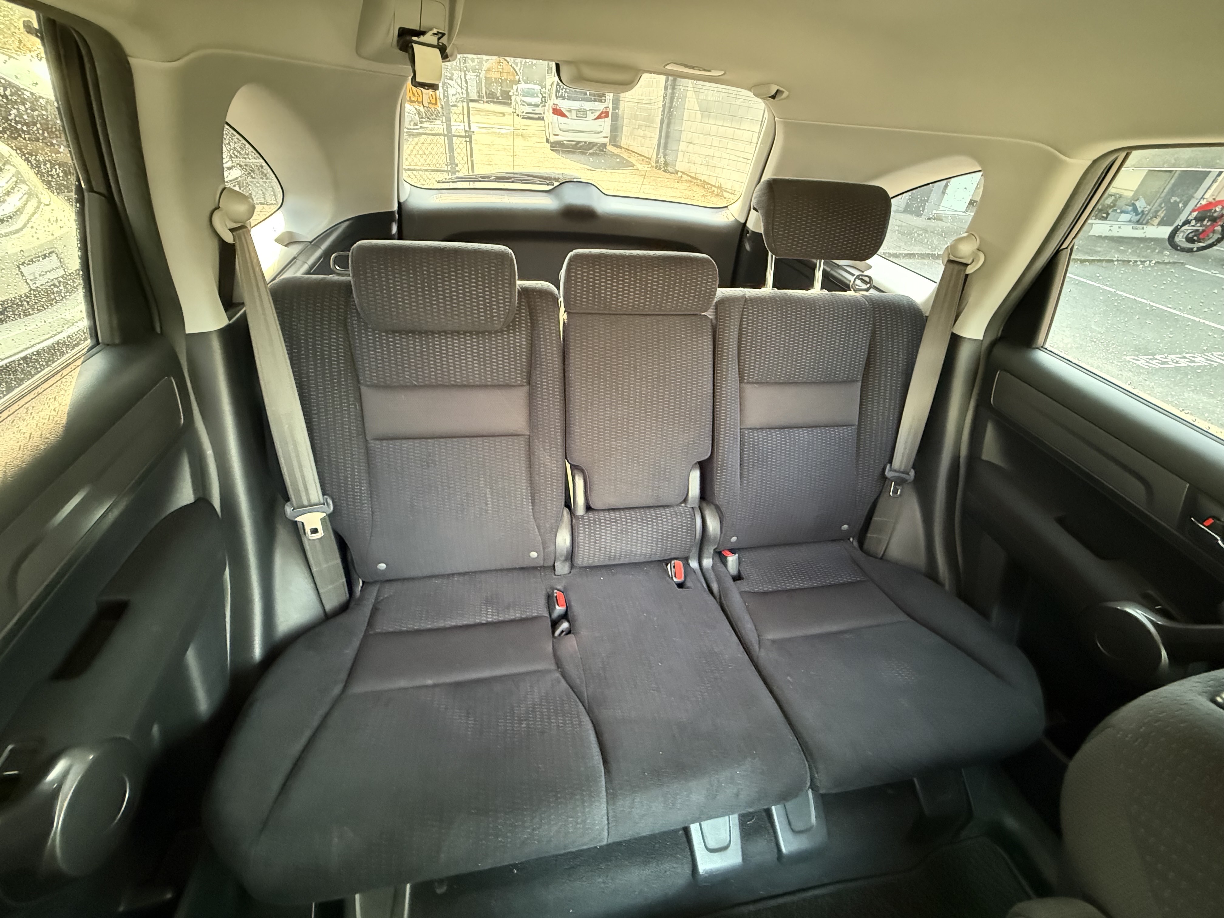 Vehicle photo 14