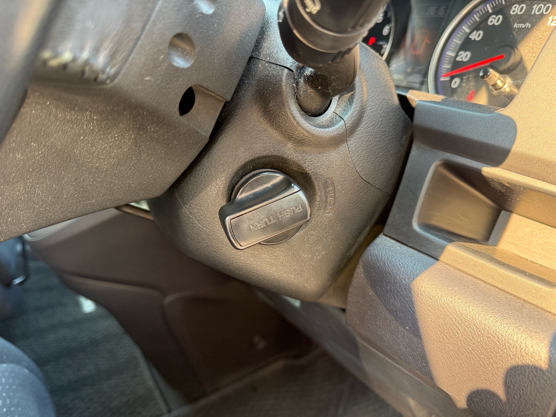Vehicle photo 18