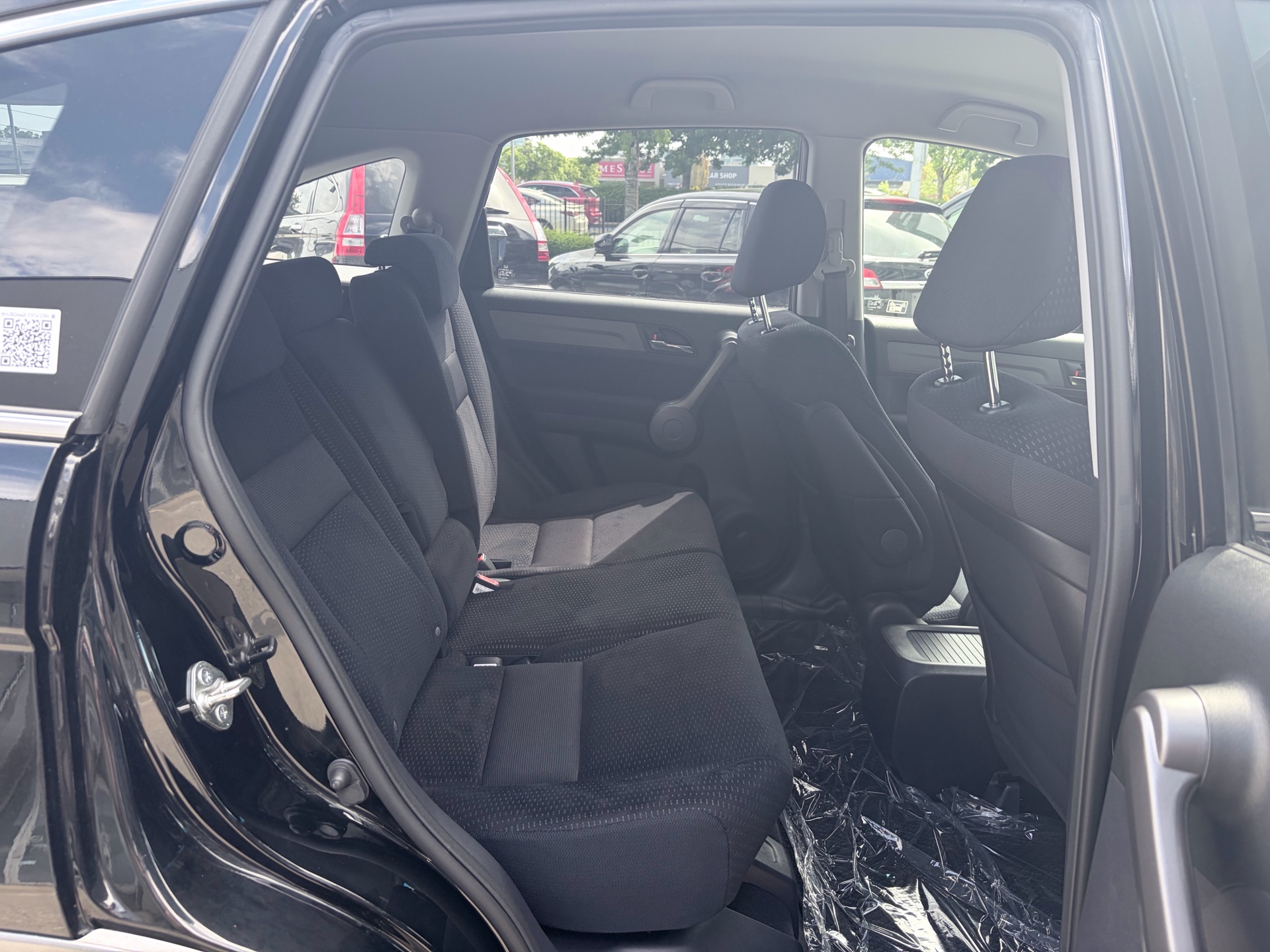 Vehicle photo 16