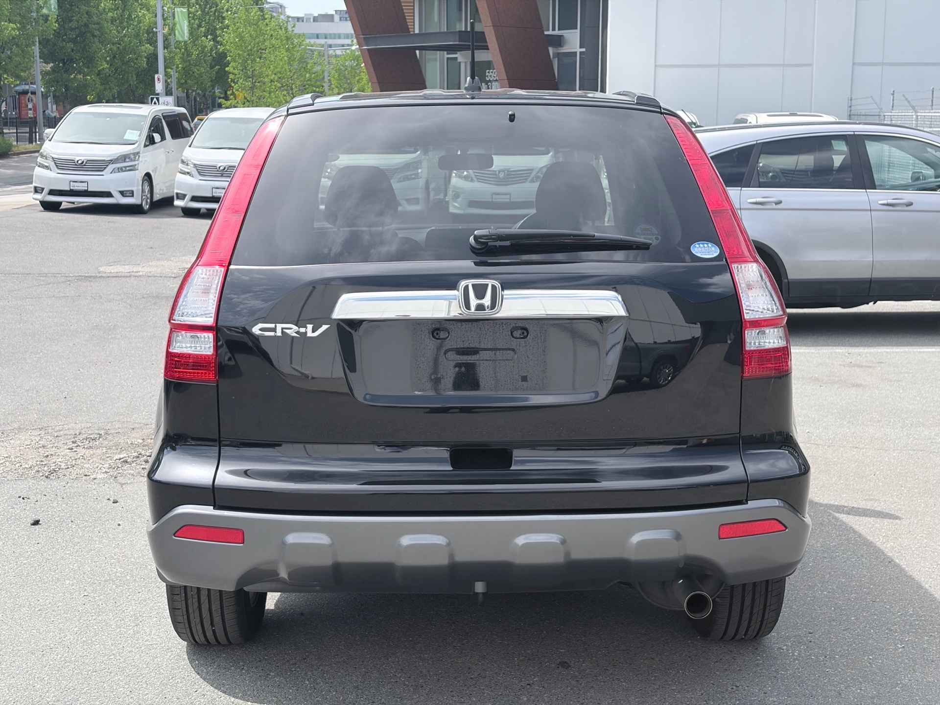 Vehicle photo 6