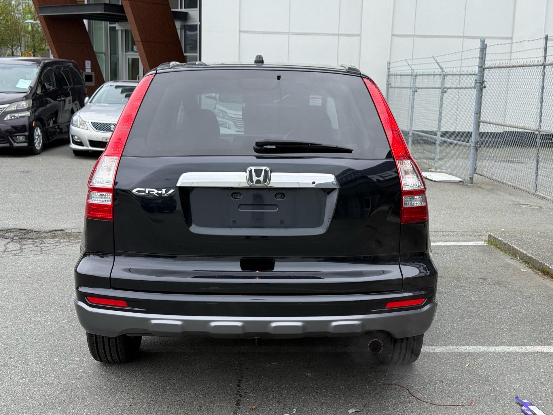 Vehicle photo 5