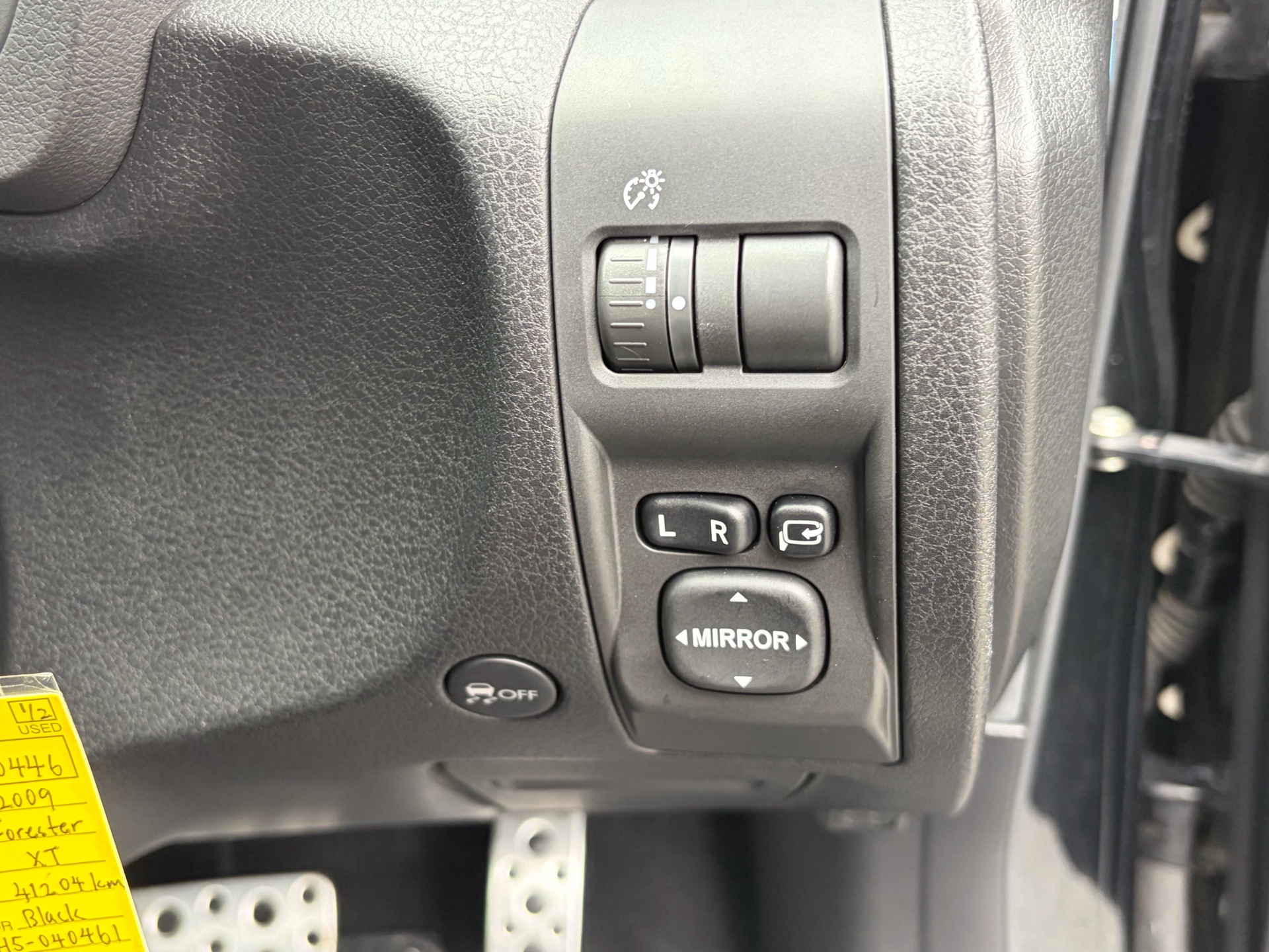 Vehicle photo 10