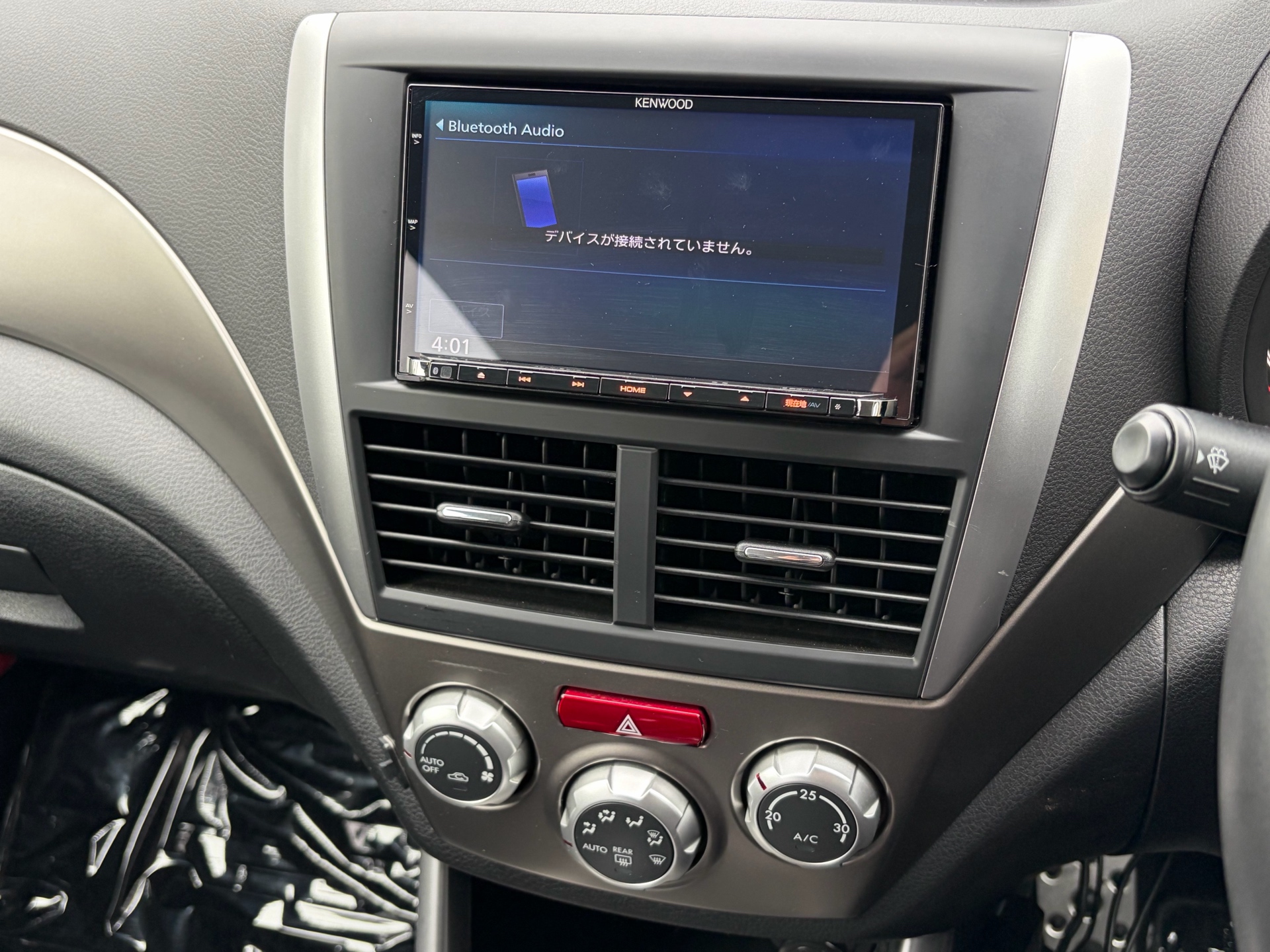 Vehicle photo 7
