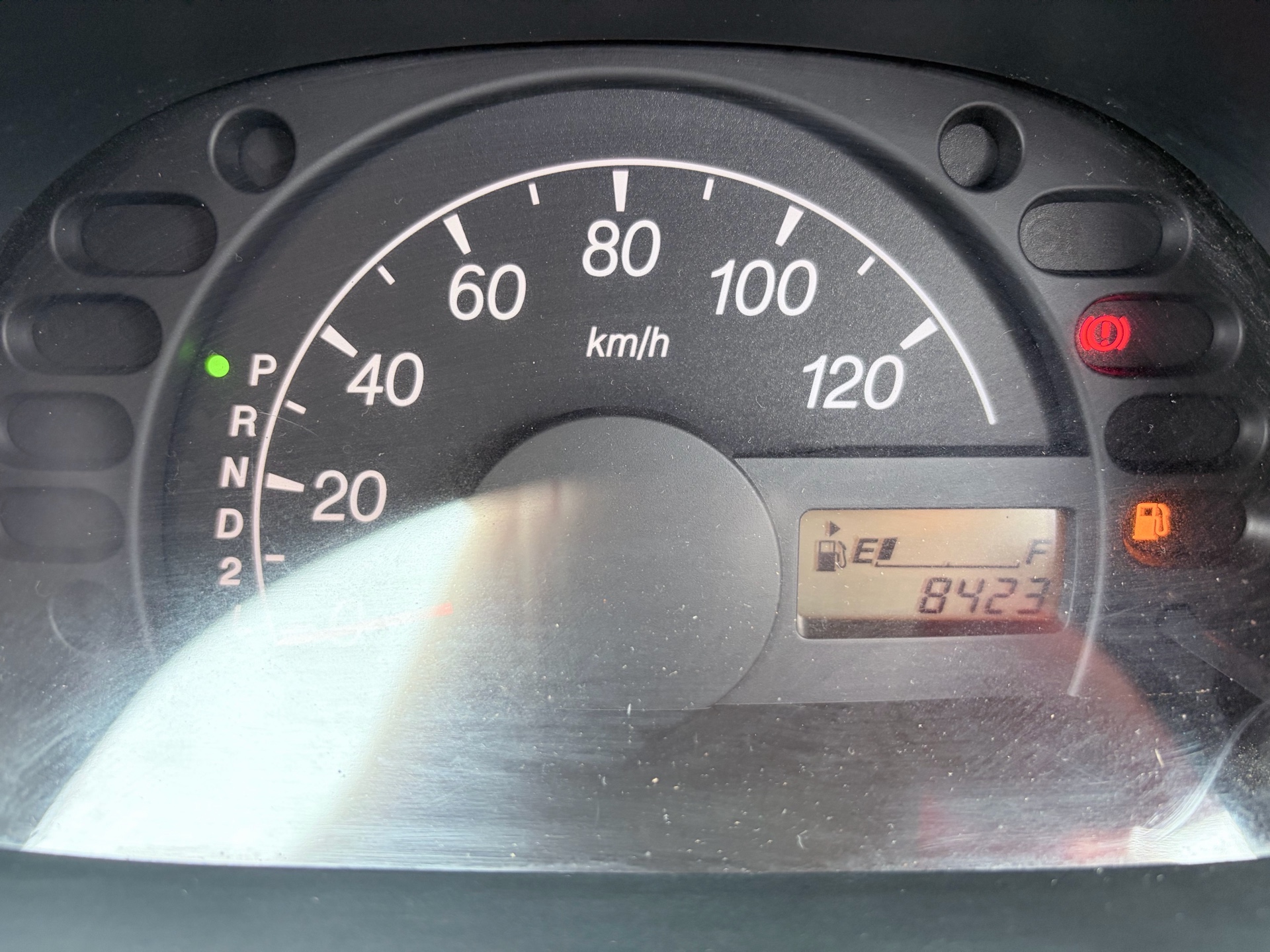 Vehicle photo 13