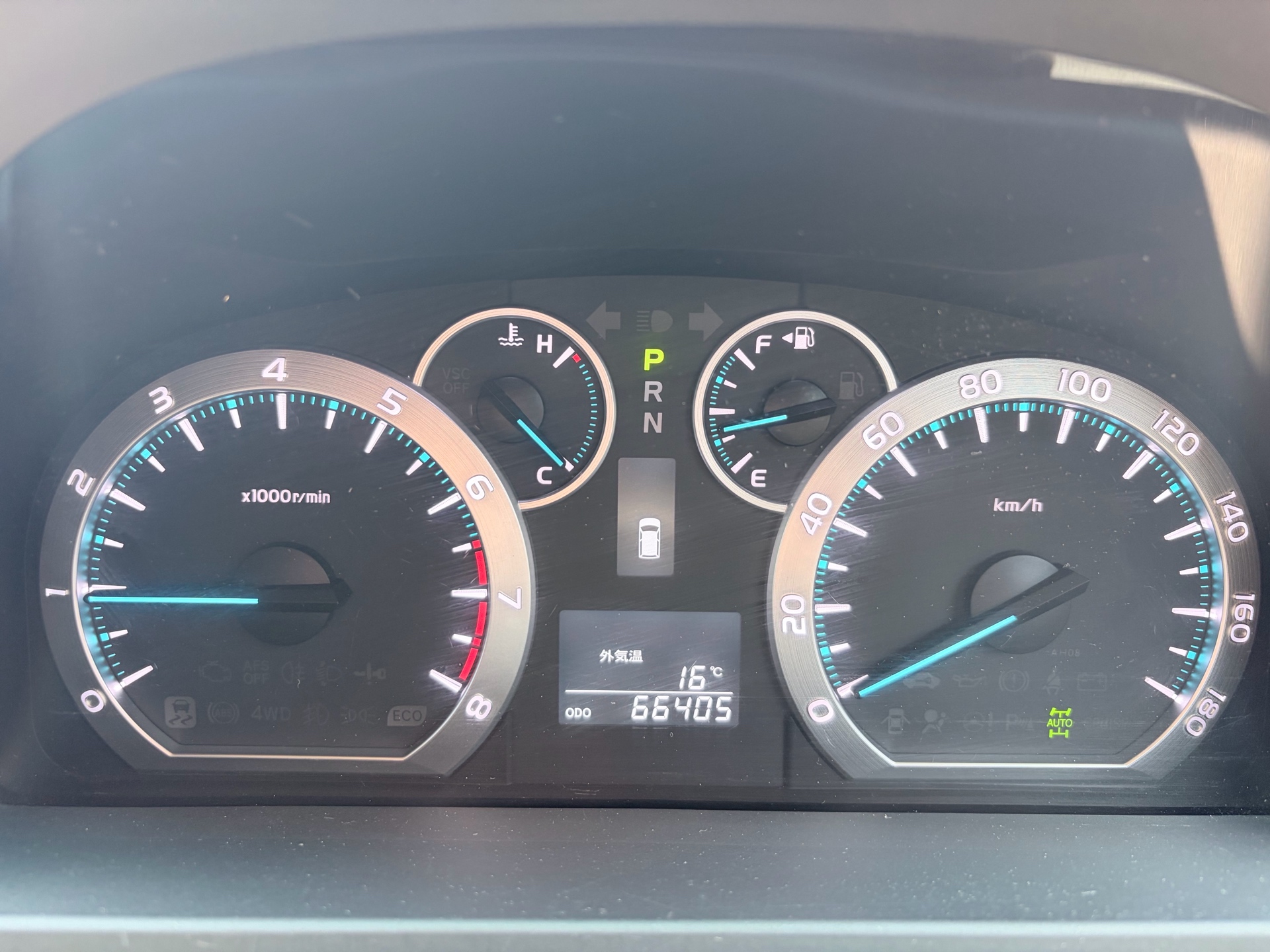 Vehicle photo 10