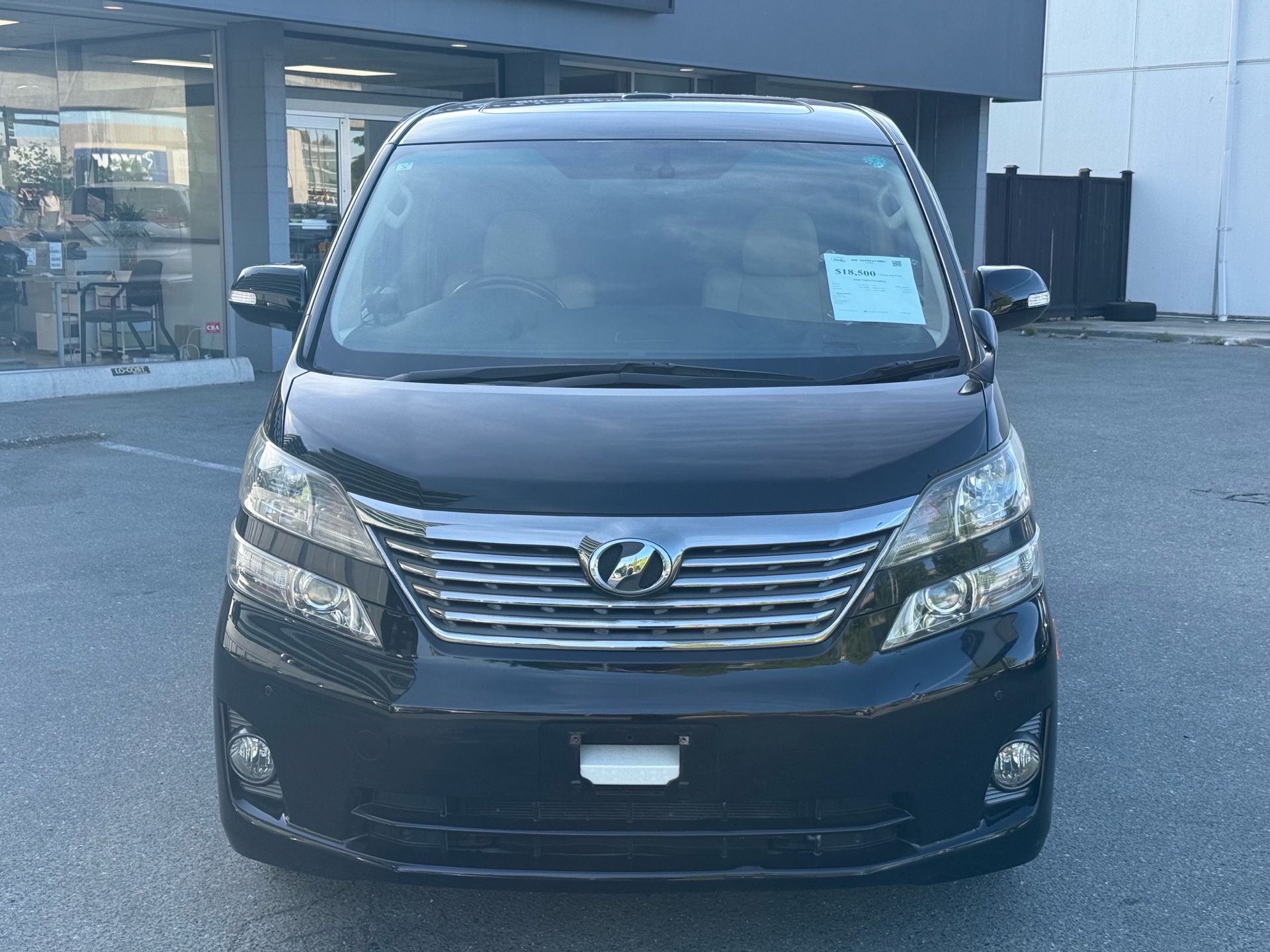 Vehicle photo 2