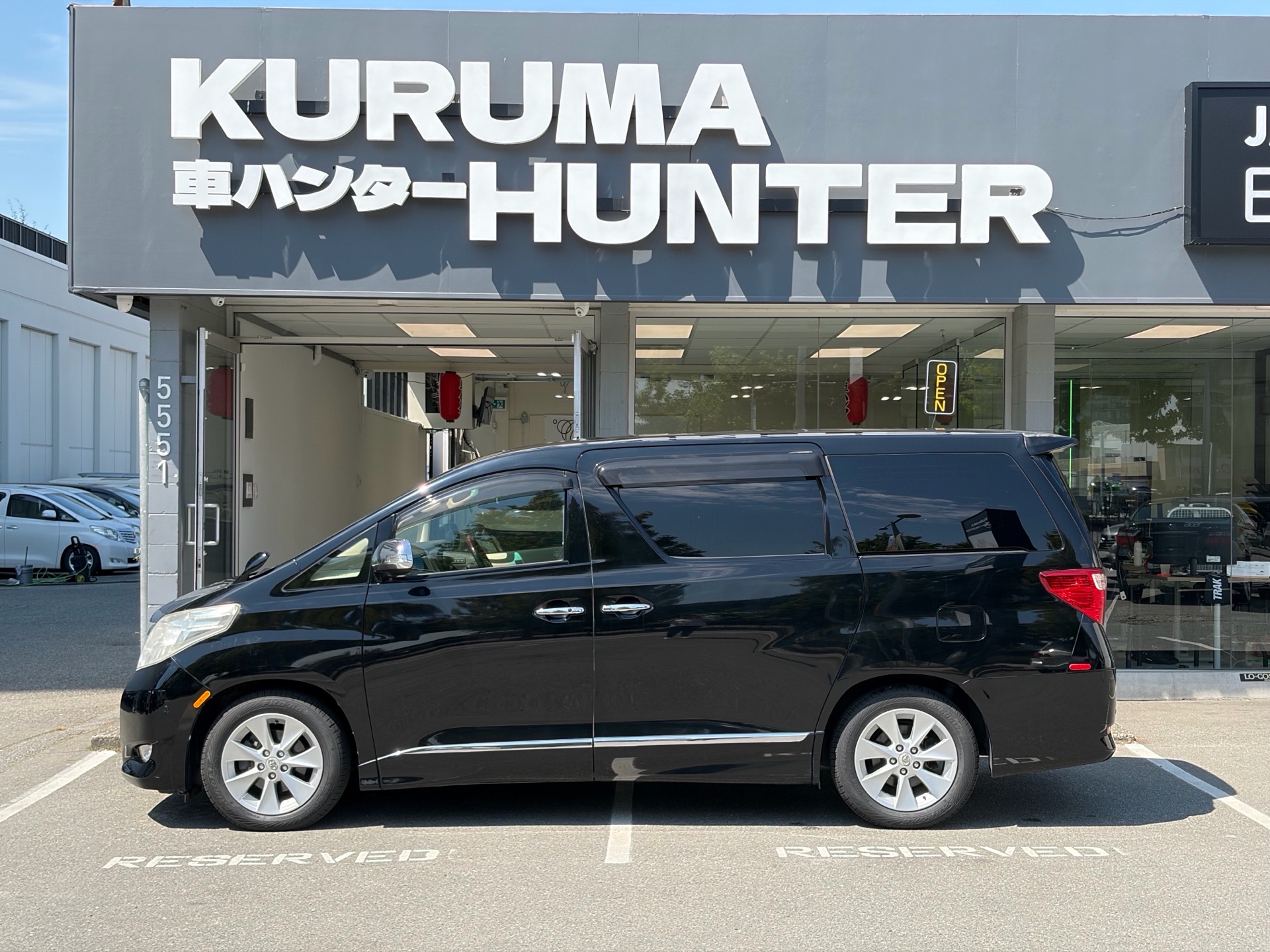 Vehicle photo 3