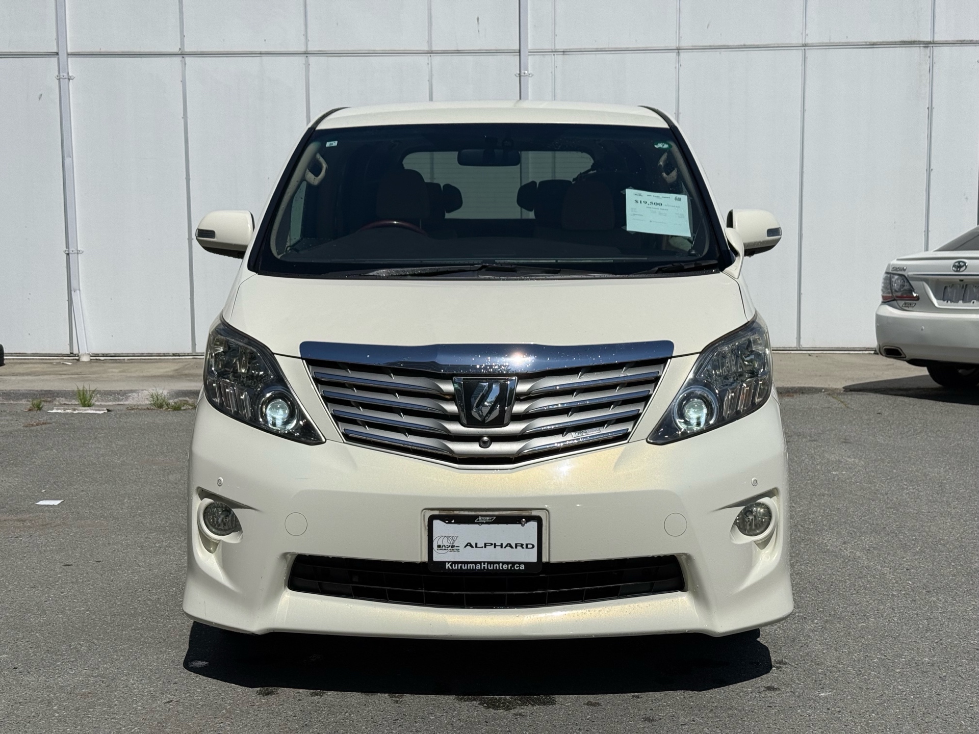 Vehicle photo 2