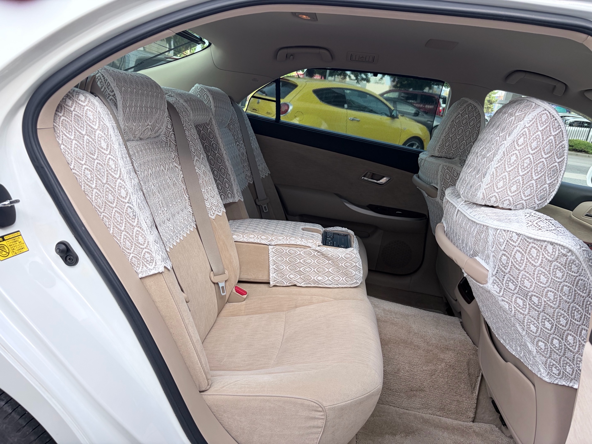 Vehicle photo 15