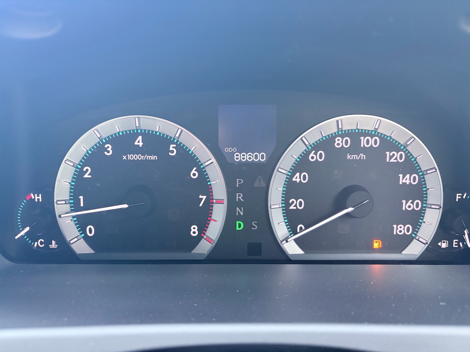 Vehicle photo 9