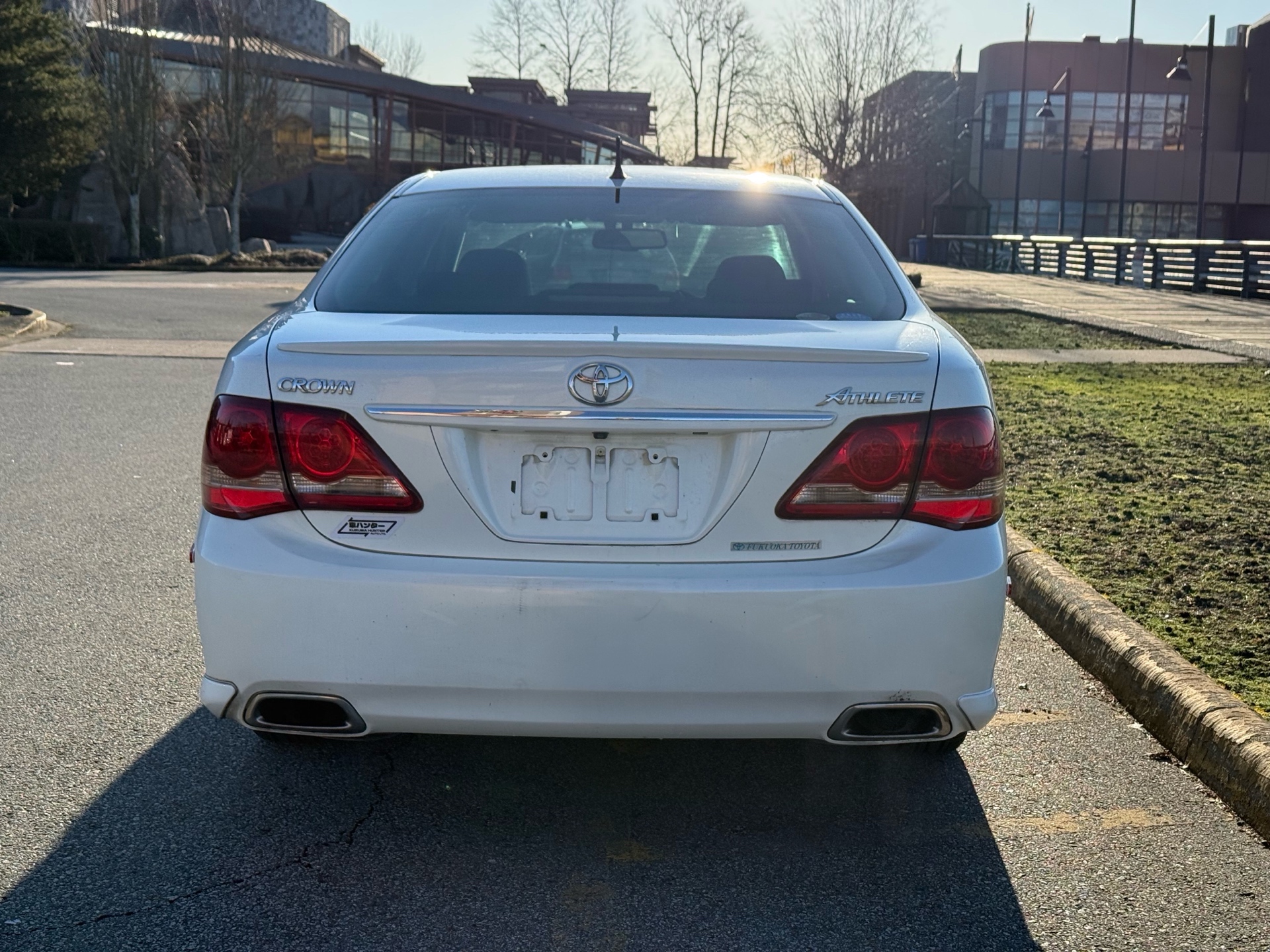 Vehicle photo 5