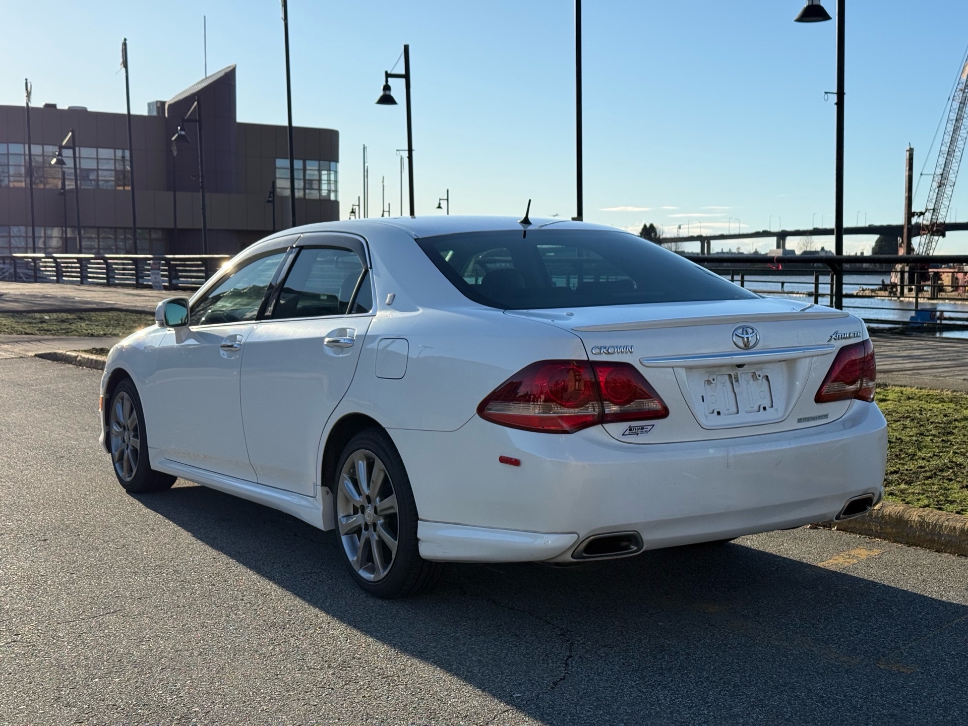 Vehicle photo 4