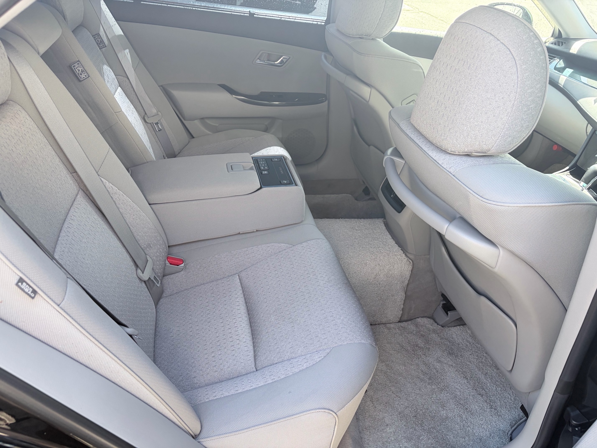 Vehicle photo 16