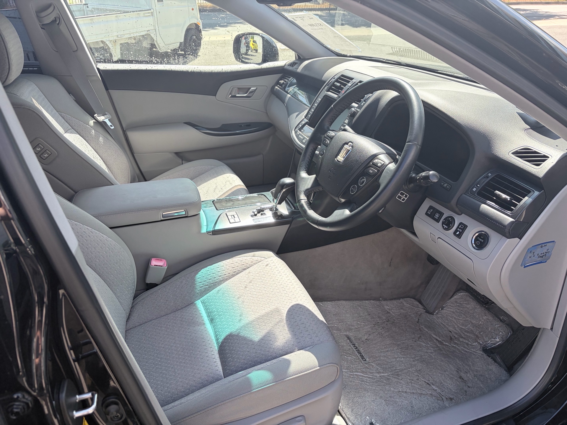 Vehicle photo 15